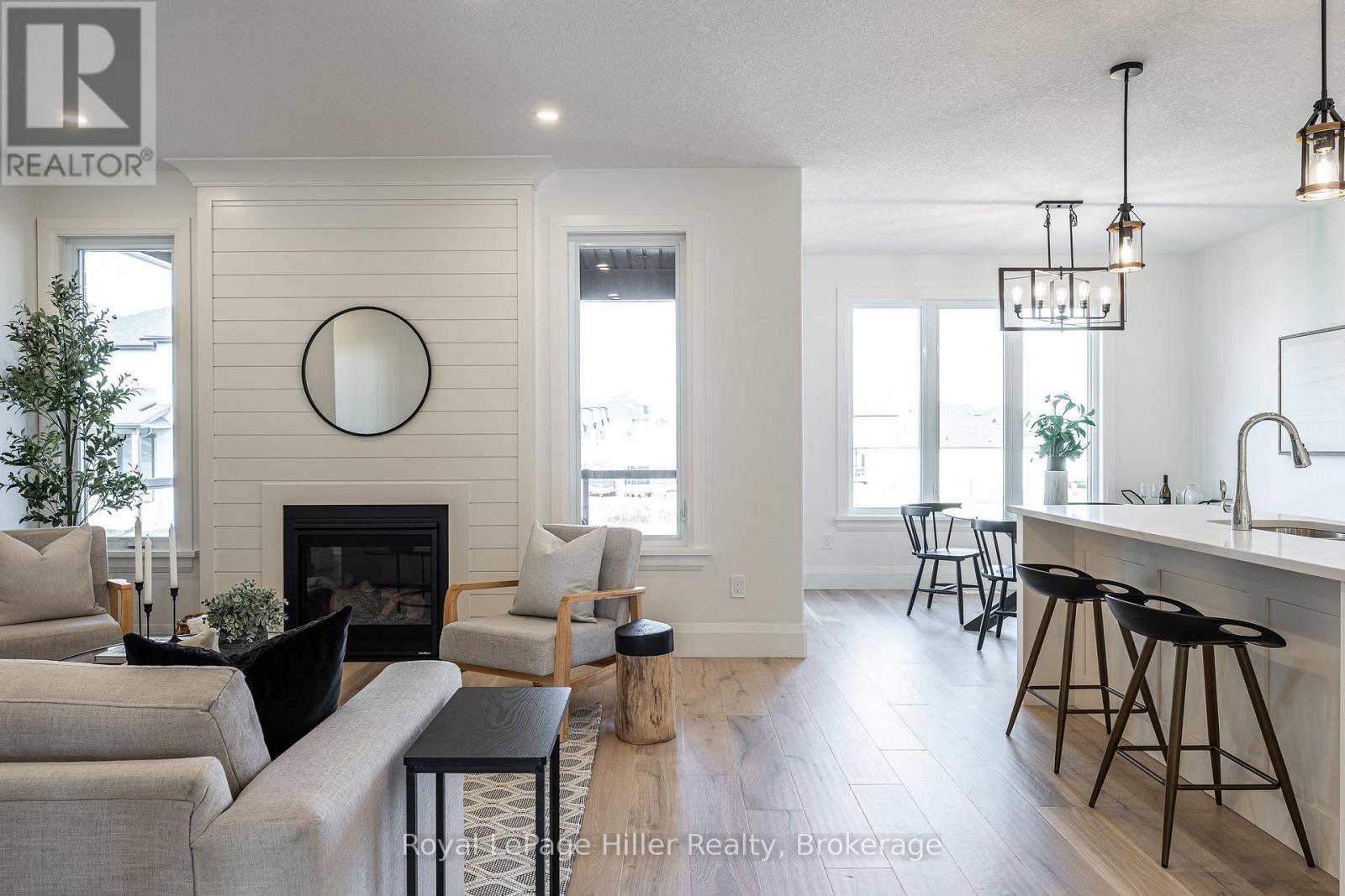 












25 AVERY PLACE

,
Perth East (Milverton),




Ontario
N0K1M0


