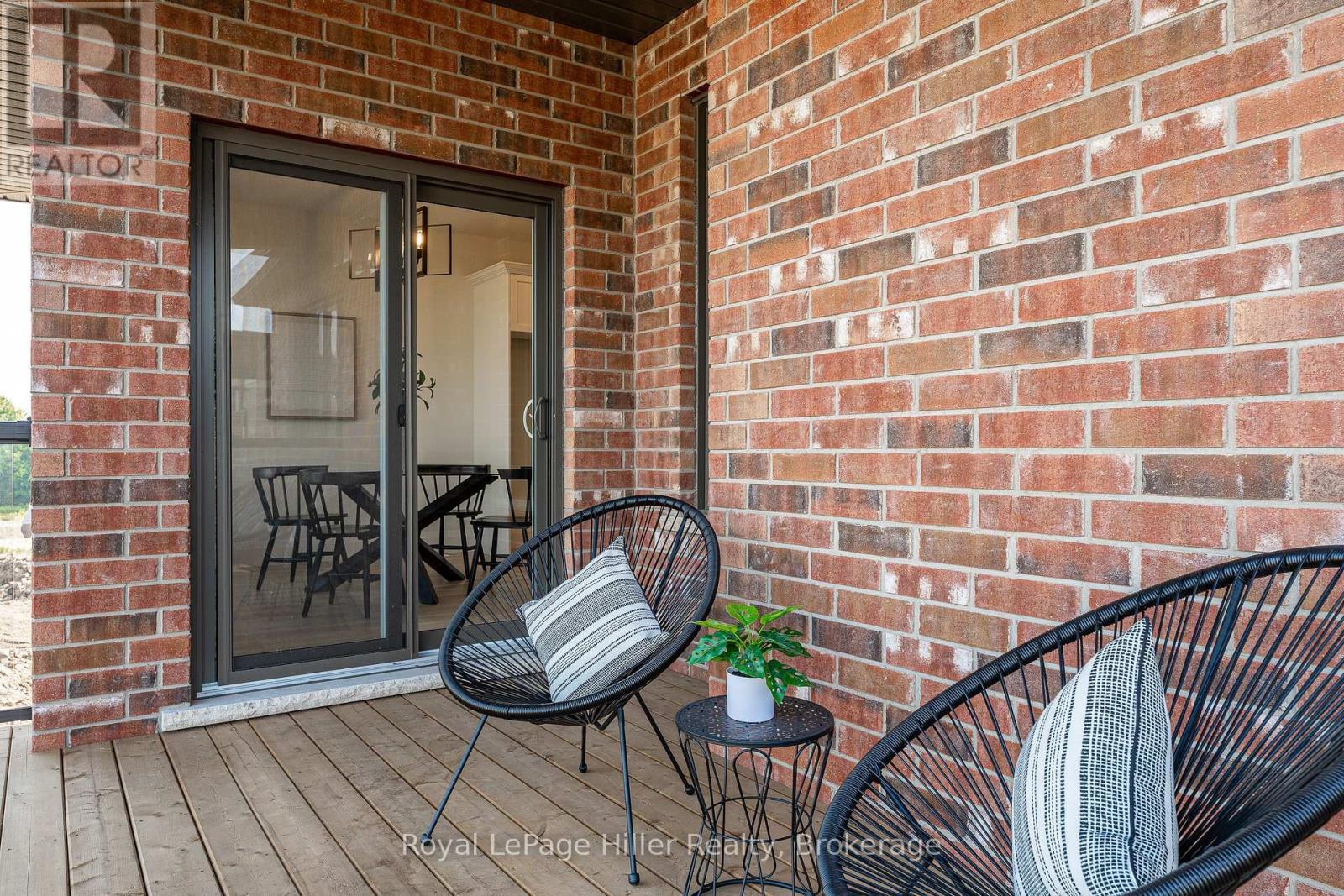 












25 AVERY PLACE

,
Perth East (Milverton),




Ontario
N0K1M0

