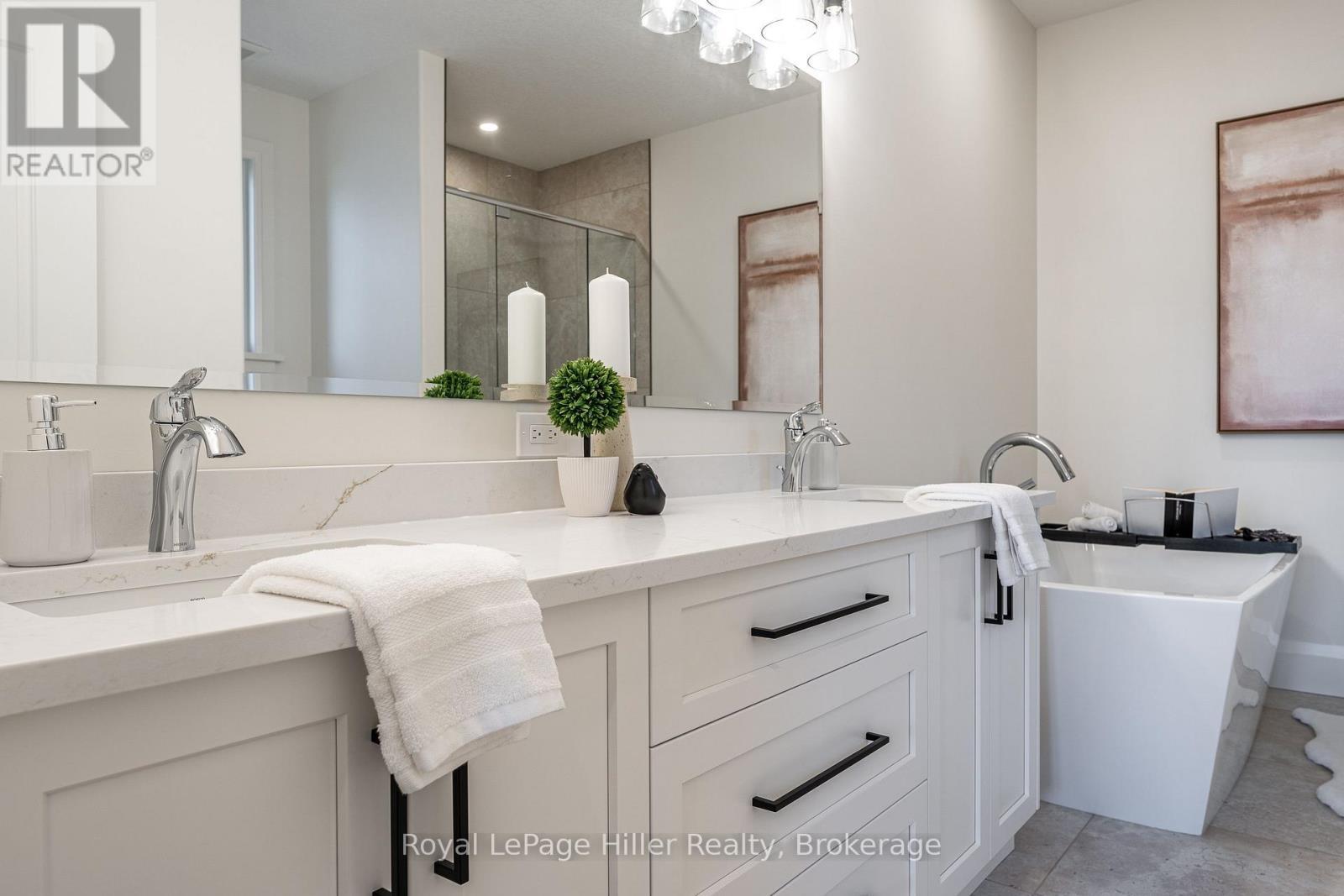 












25 AVERY PLACE

,
Perth East (Milverton),




Ontario
N0K1M0

