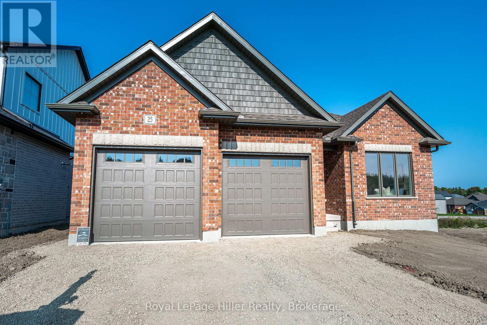 












25 AVERY PLACE

,
Perth East (Milverton),




Ontario
N0K1M0

