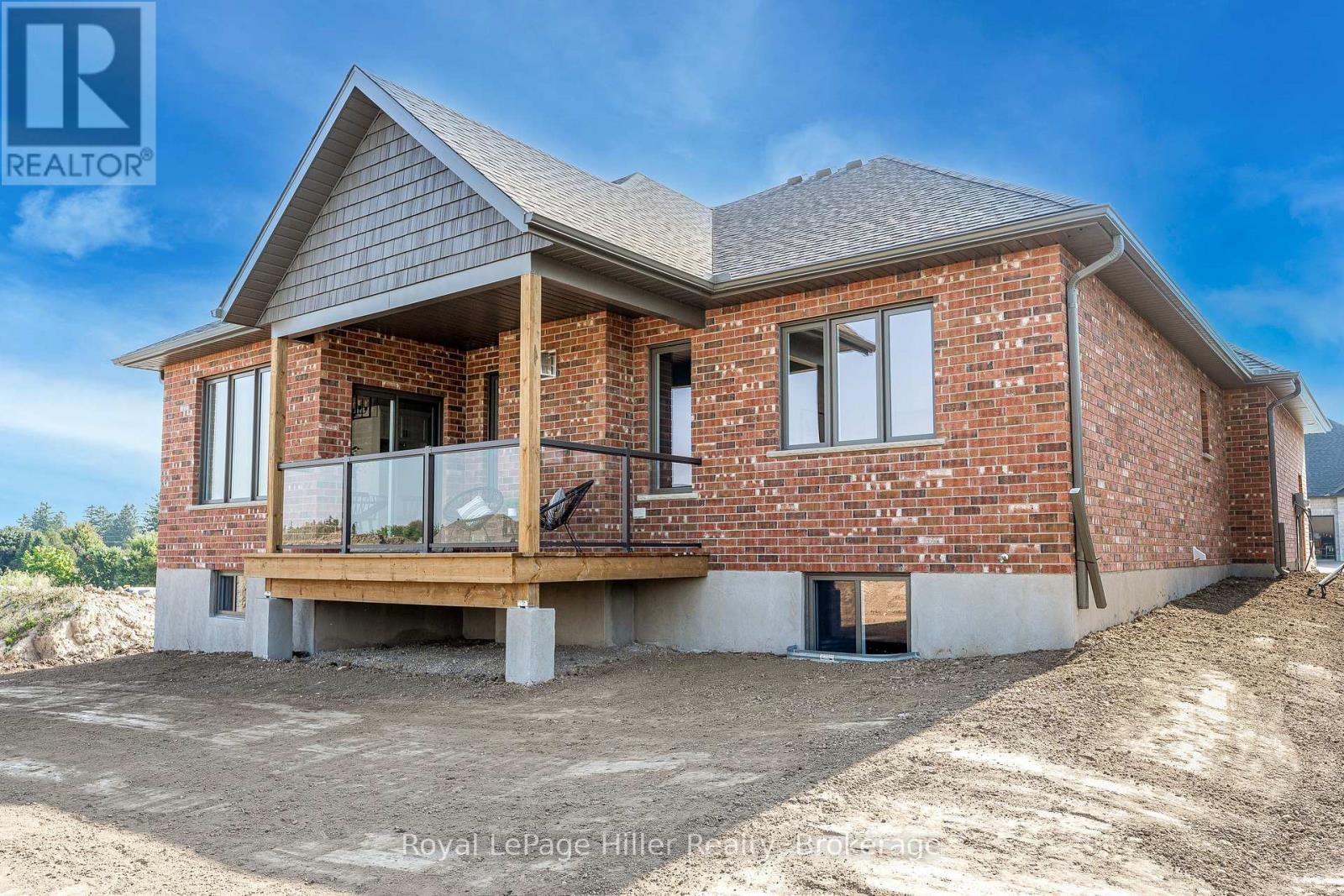 












25 AVERY PLACE

,
Perth East (Milverton),




Ontario
N0K1M0

