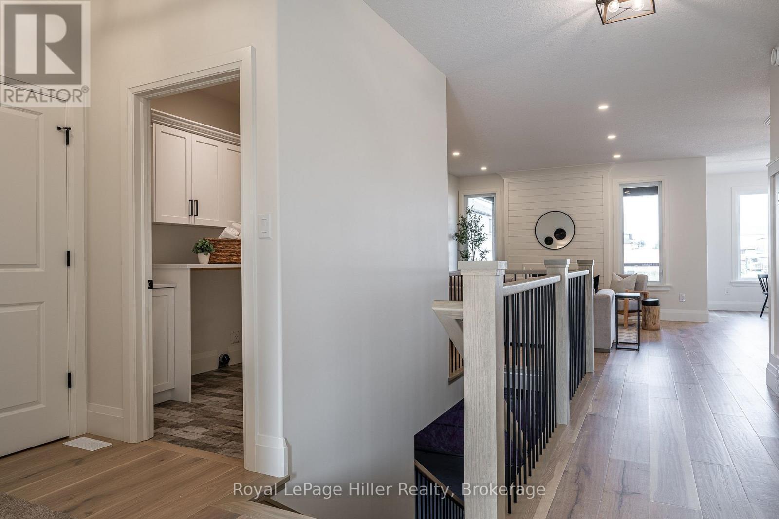 












25 AVERY PLACE

,
Perth East (Milverton),




Ontario
N0K1M0

