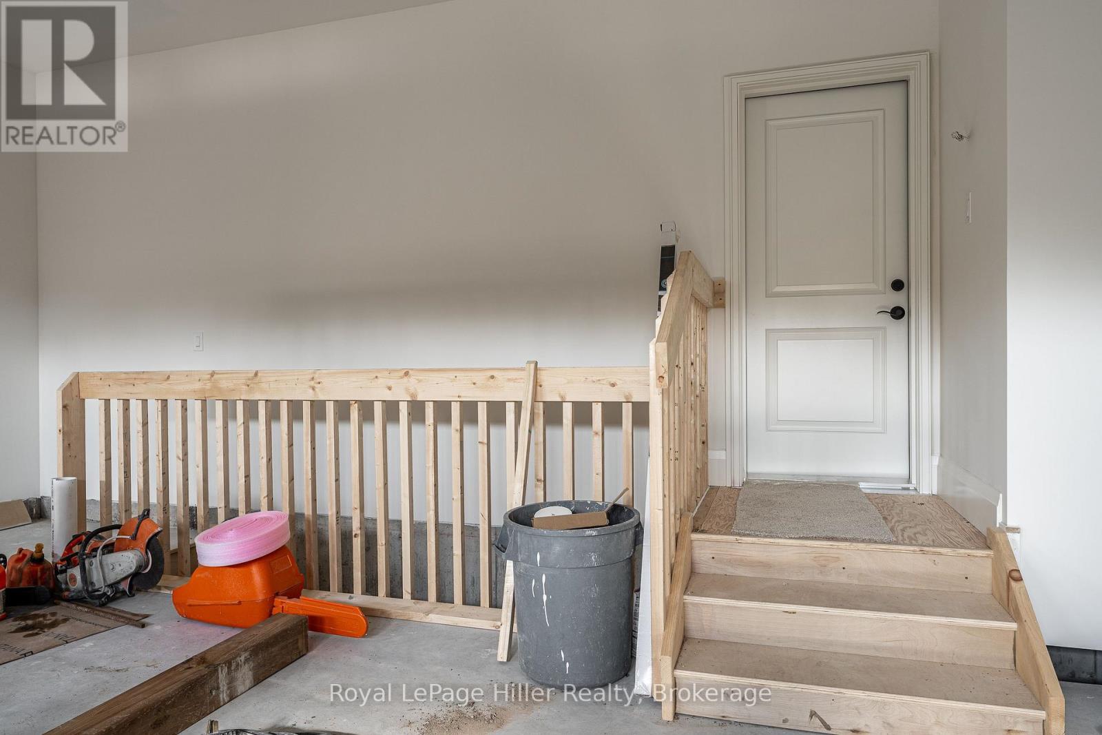 












25 AVERY PLACE

,
Perth East (Milverton),




Ontario
N0K1M0

