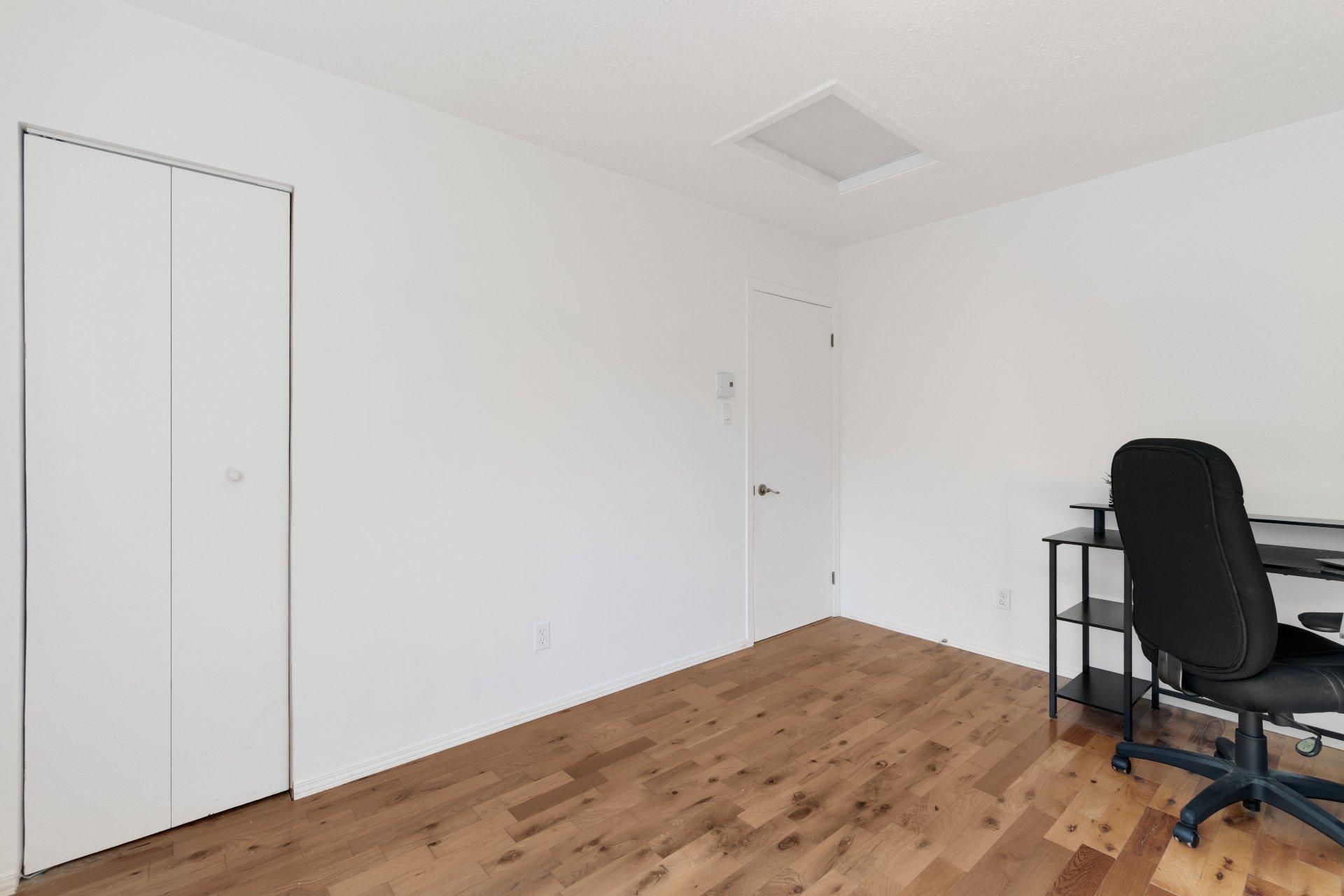 









1488


Rue de la Pépinière

,
Sherbrooke (Brompton/Rock Forest/Saint-Élie/Deauville),




QC
J1N1M9

