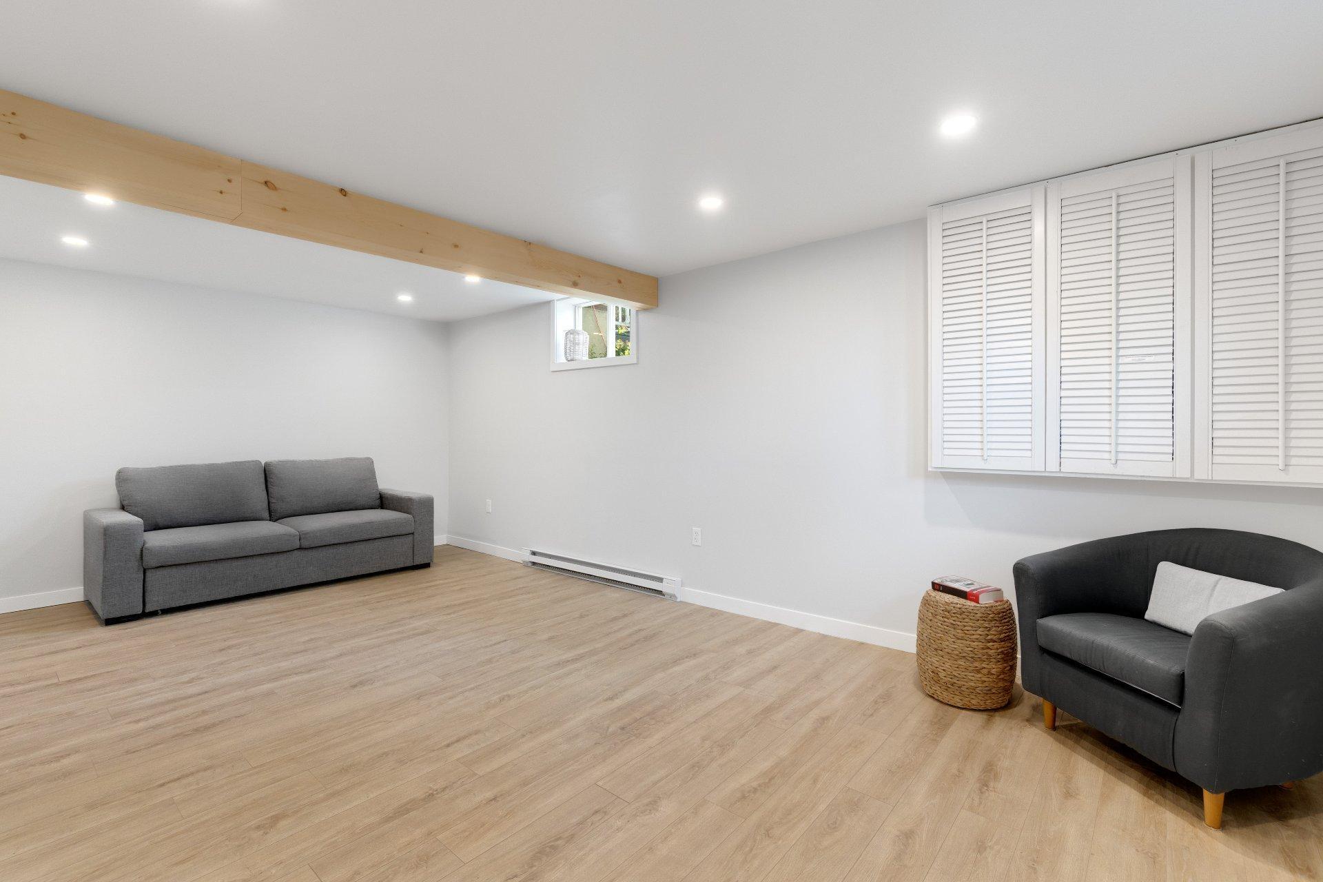 









1488


Rue de la Pépinière

,
Sherbrooke (Brompton/Rock Forest/Saint-Élie/Deauville),




QC
J1N1M9

