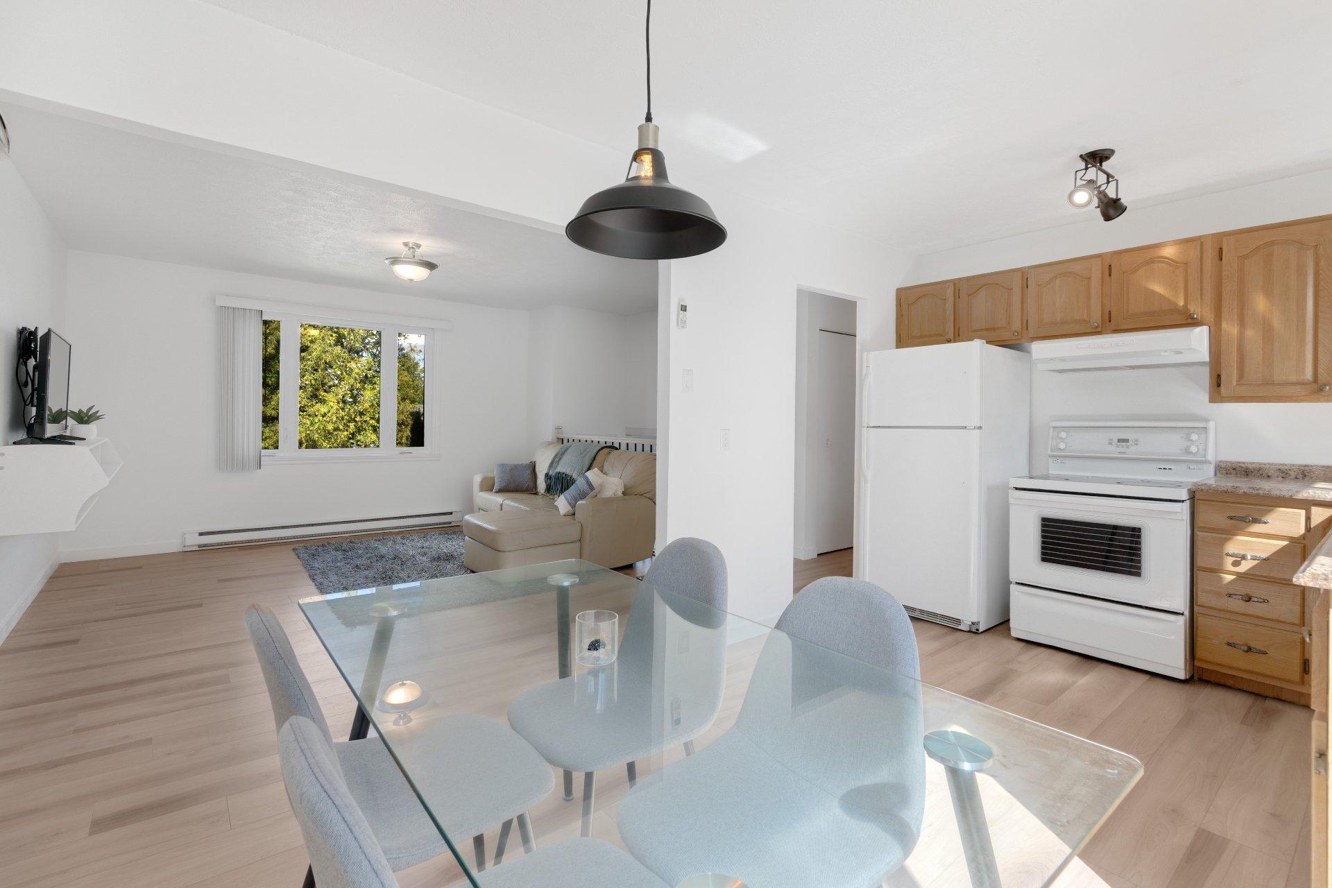 









1488


Rue de la Pépinière

,
Sherbrooke (Brompton/Rock Forest/Saint-Élie/Deauville),




QC
J1N1M9

