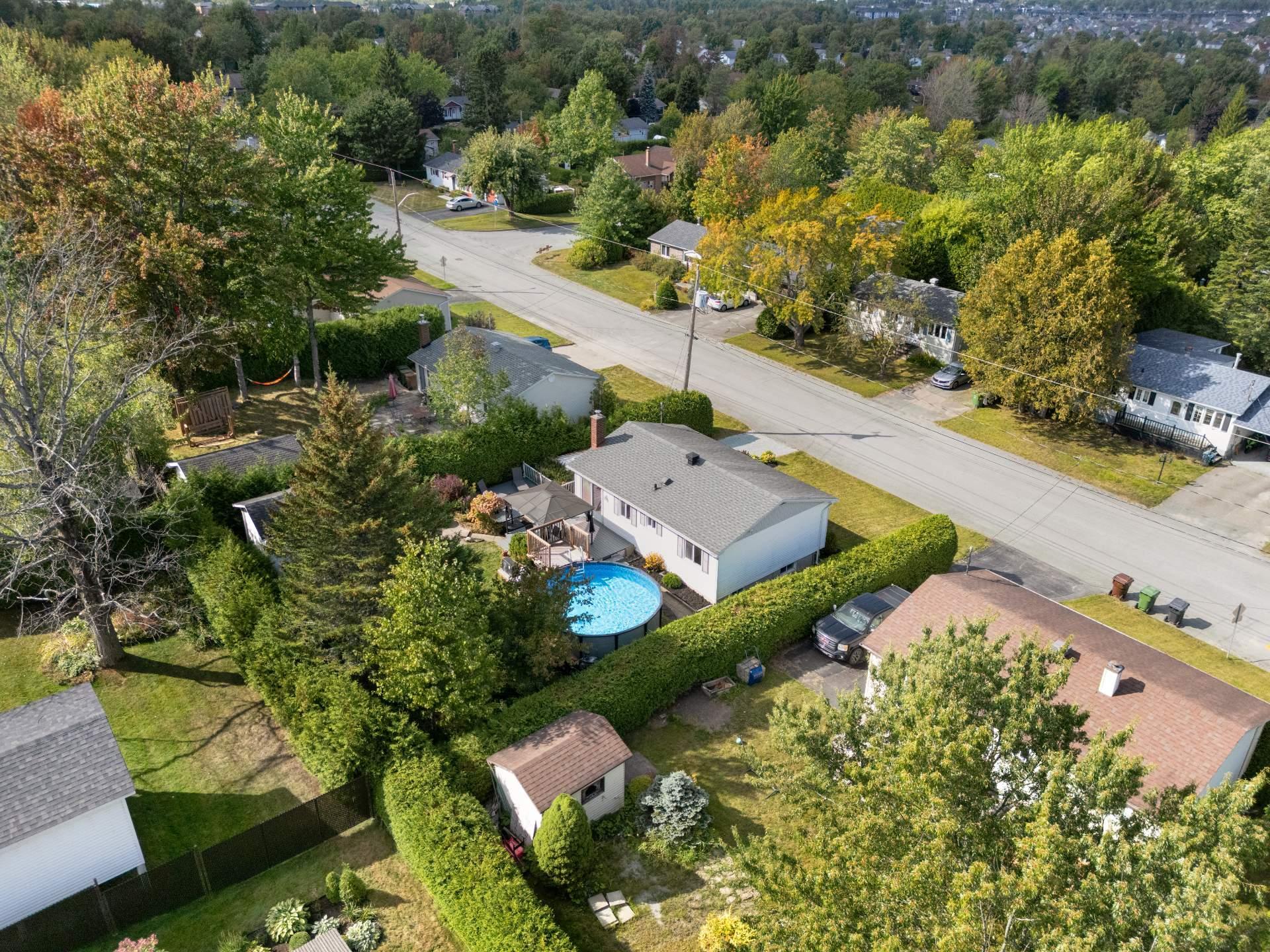 









1488


Rue de la Pépinière

,
Sherbrooke (Brompton/Rock Forest/Saint-Élie/Deauville),




QC
J1N1M9


