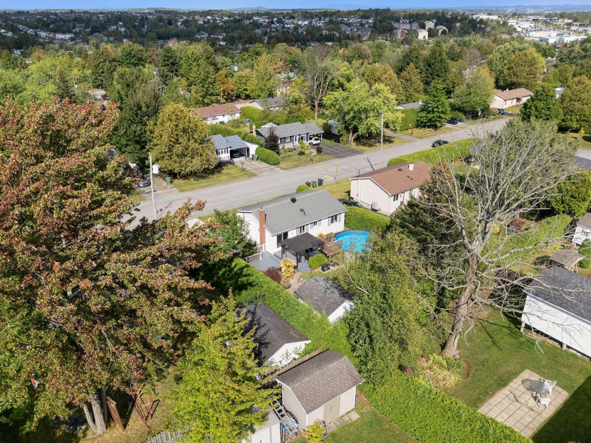 









1488


Rue de la Pépinière

,
Sherbrooke (Brompton/Rock Forest/Saint-Élie/Deauville),




QC
J1N1M9

