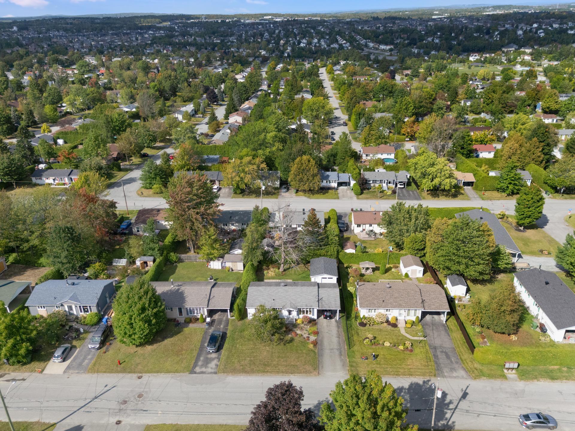 









1488


Rue de la Pépinière

,
Sherbrooke (Brompton/Rock Forest/Saint-Élie/Deauville),




QC
J1N1M9

