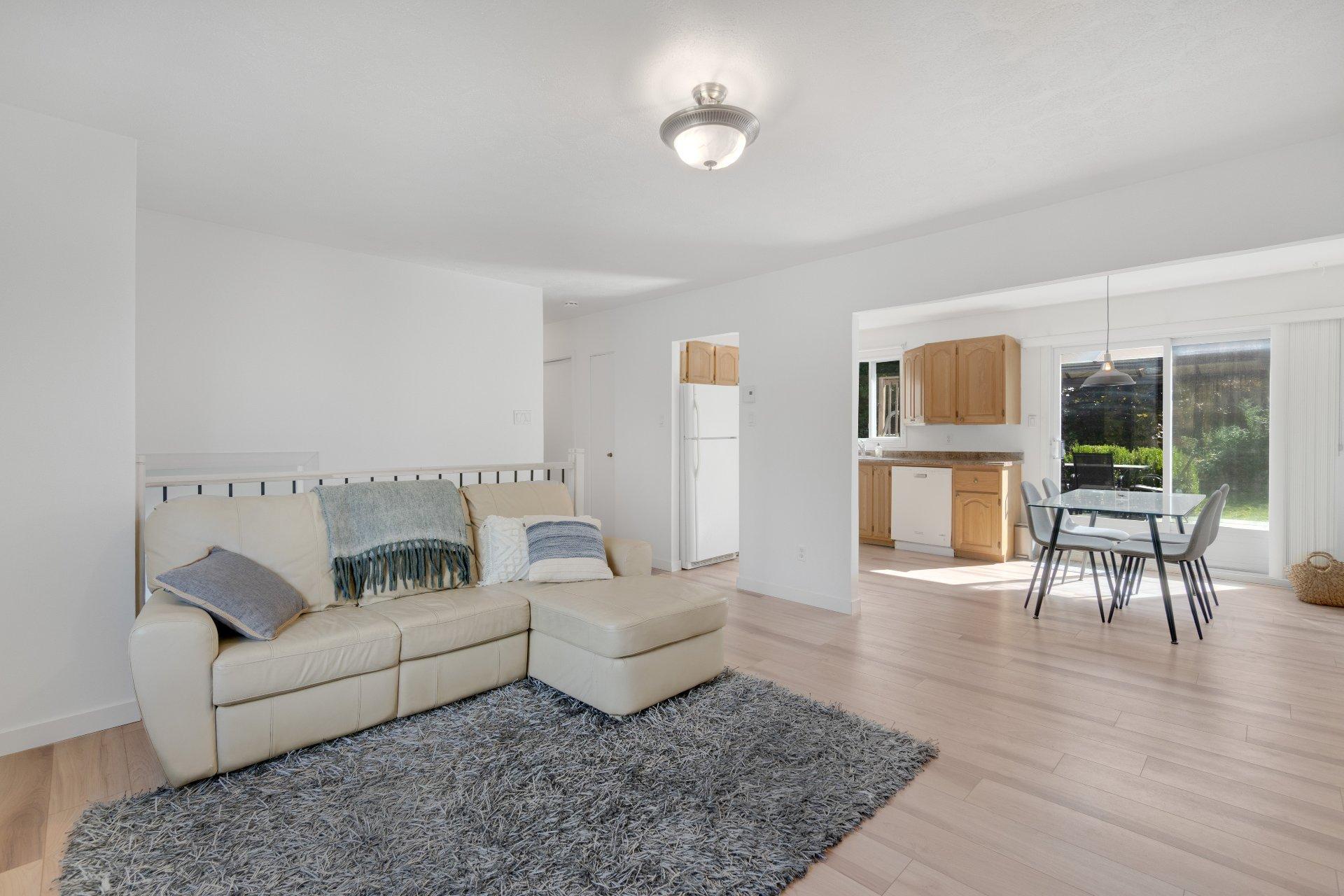 









1488


Rue de la Pépinière

,
Sherbrooke (Brompton/Rock Forest/Saint-Élie/Deauville),




QC
J1N1M9

