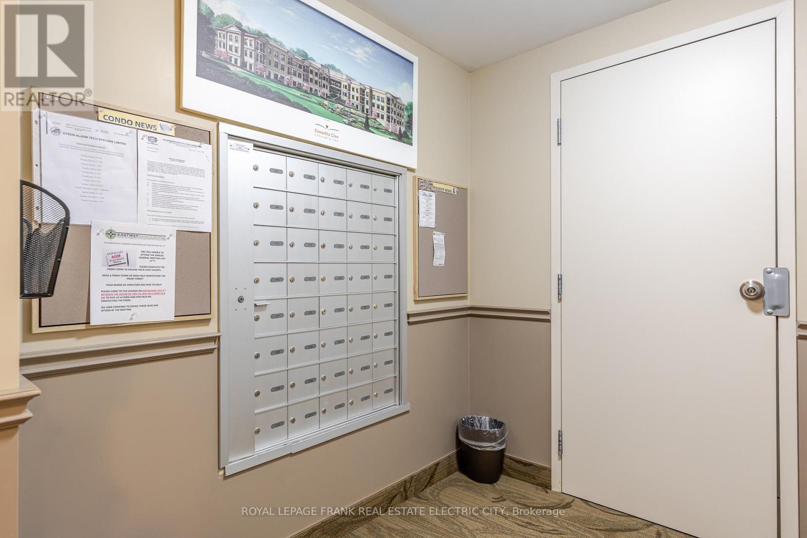 












217 - 869 CLONSILLA AVENUE

,
Peterborough (Otonabee Ward 1),




Ontario
K9J0B7

