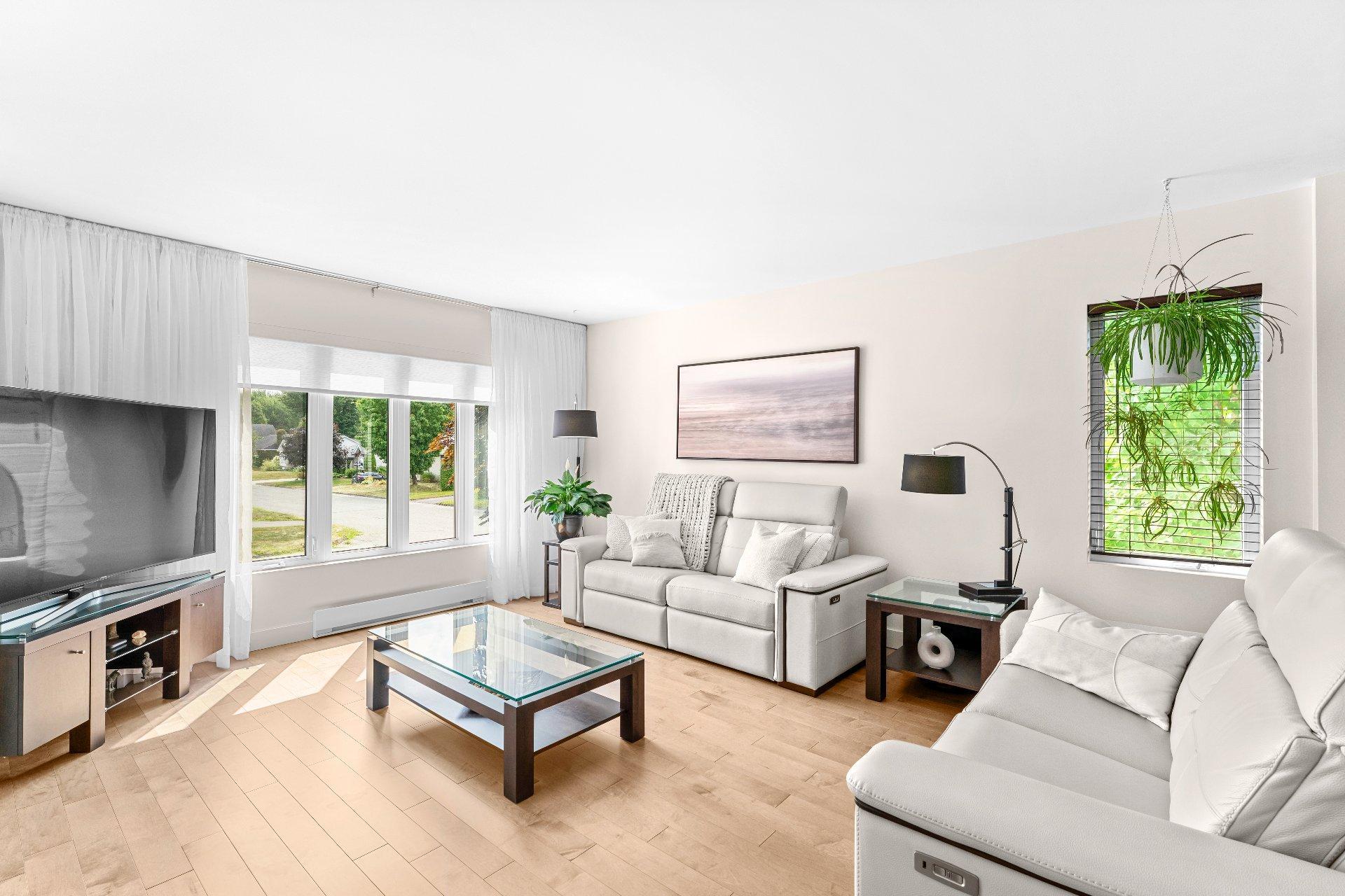 









852


Rue Homère

,
Sherbrooke (Brompton/Rock Forest/Saint-Élie/Deauville),




QC
J1N3C4

