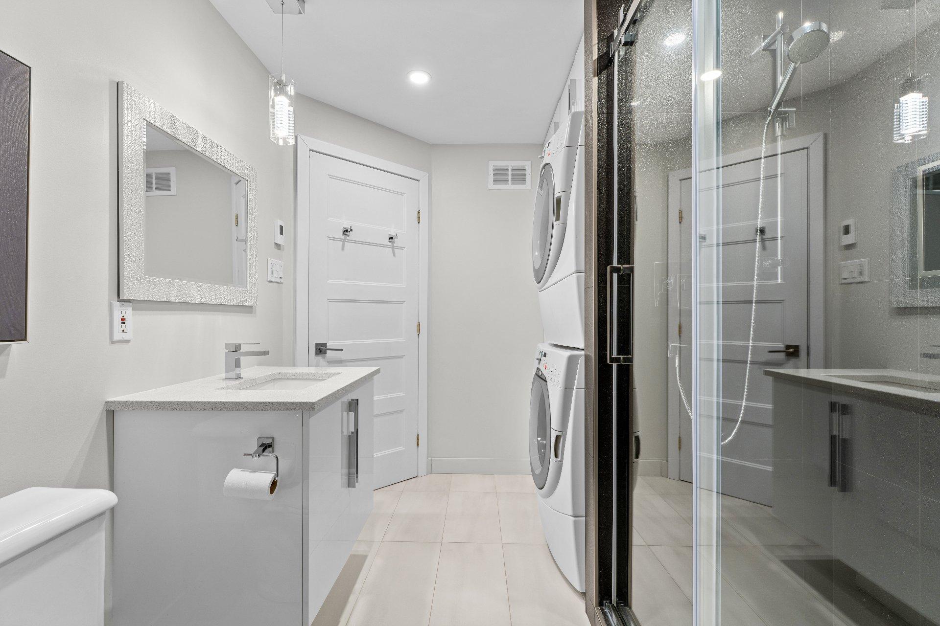 









852


Rue Homère

,
Sherbrooke (Brompton/Rock Forest/Saint-Élie/Deauville),




QC
J1N3C4

