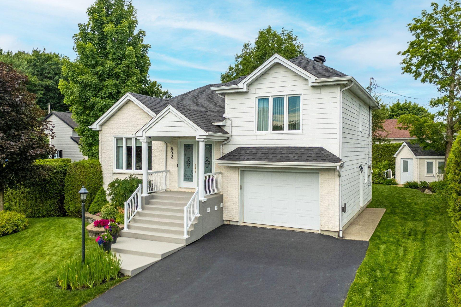 









852


Rue Homère

,
Sherbrooke (Brompton/Rock Forest/Saint-Élie/Deauville),




QC
J1N3C4

