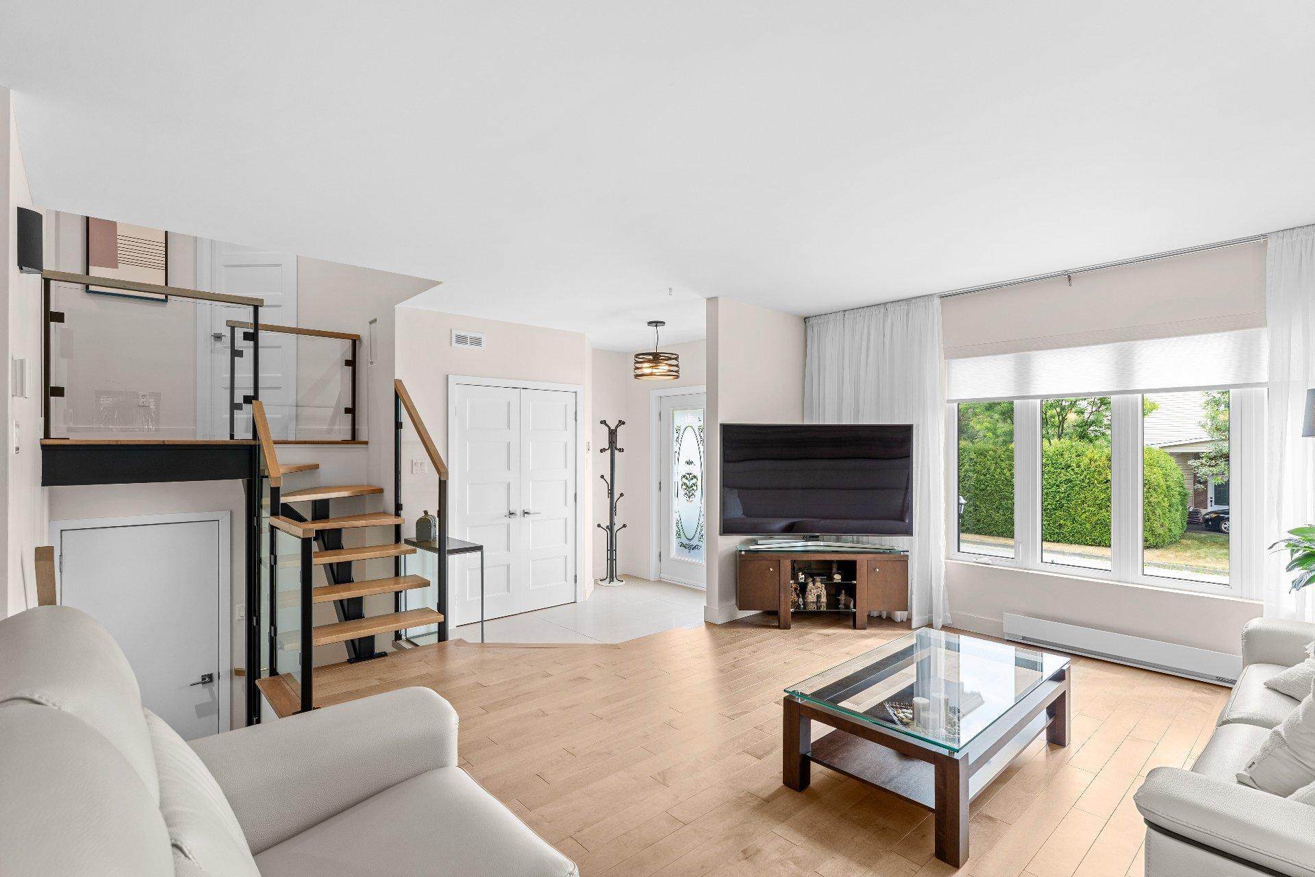 









852


Rue Homère

,
Sherbrooke (Brompton/Rock Forest/Saint-Élie/Deauville),




QC
J1N3C4

