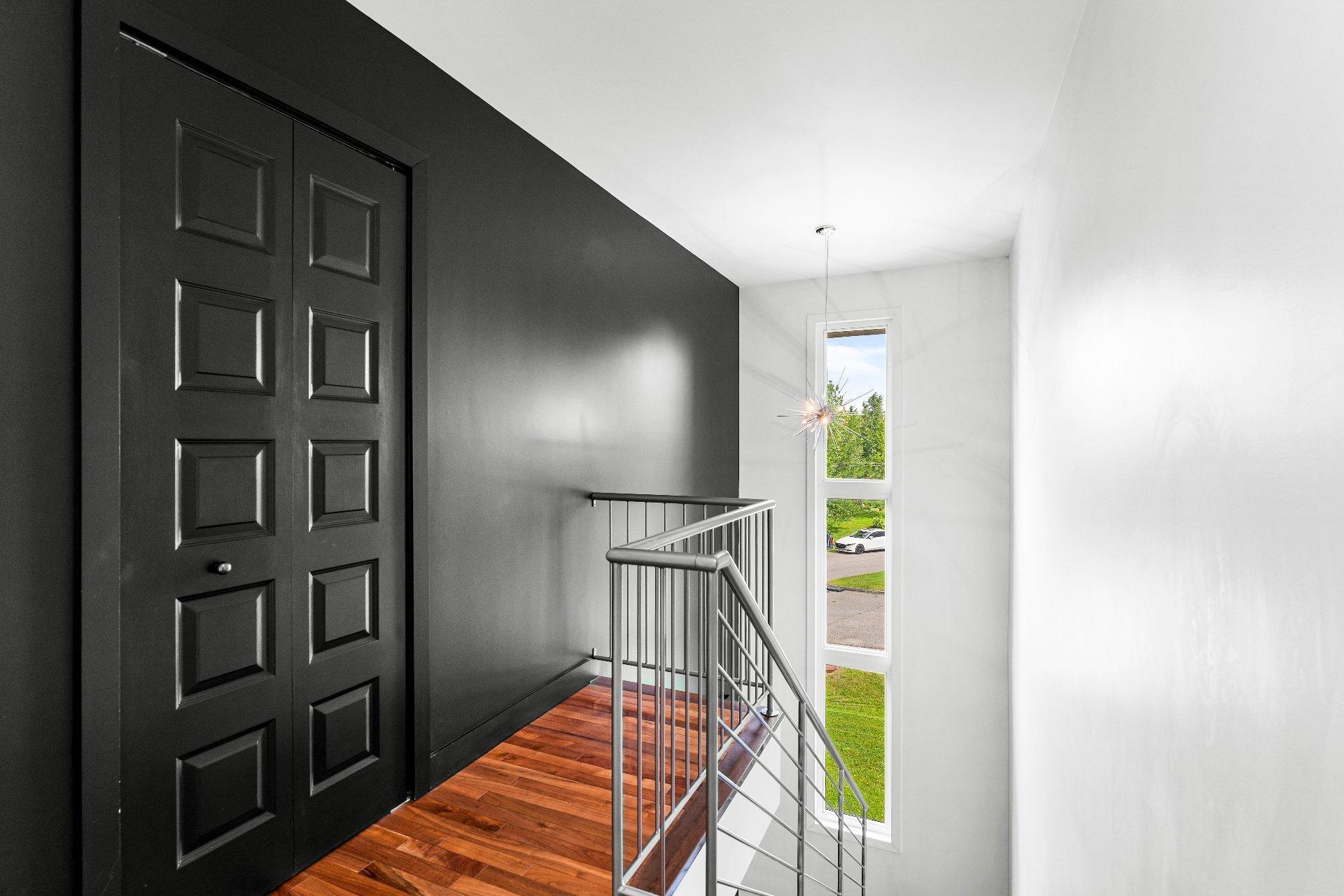 









2330


Rue Anna-Maria-Valls

,
Sherbrooke (Les Nations),




QC
J1N4J2

