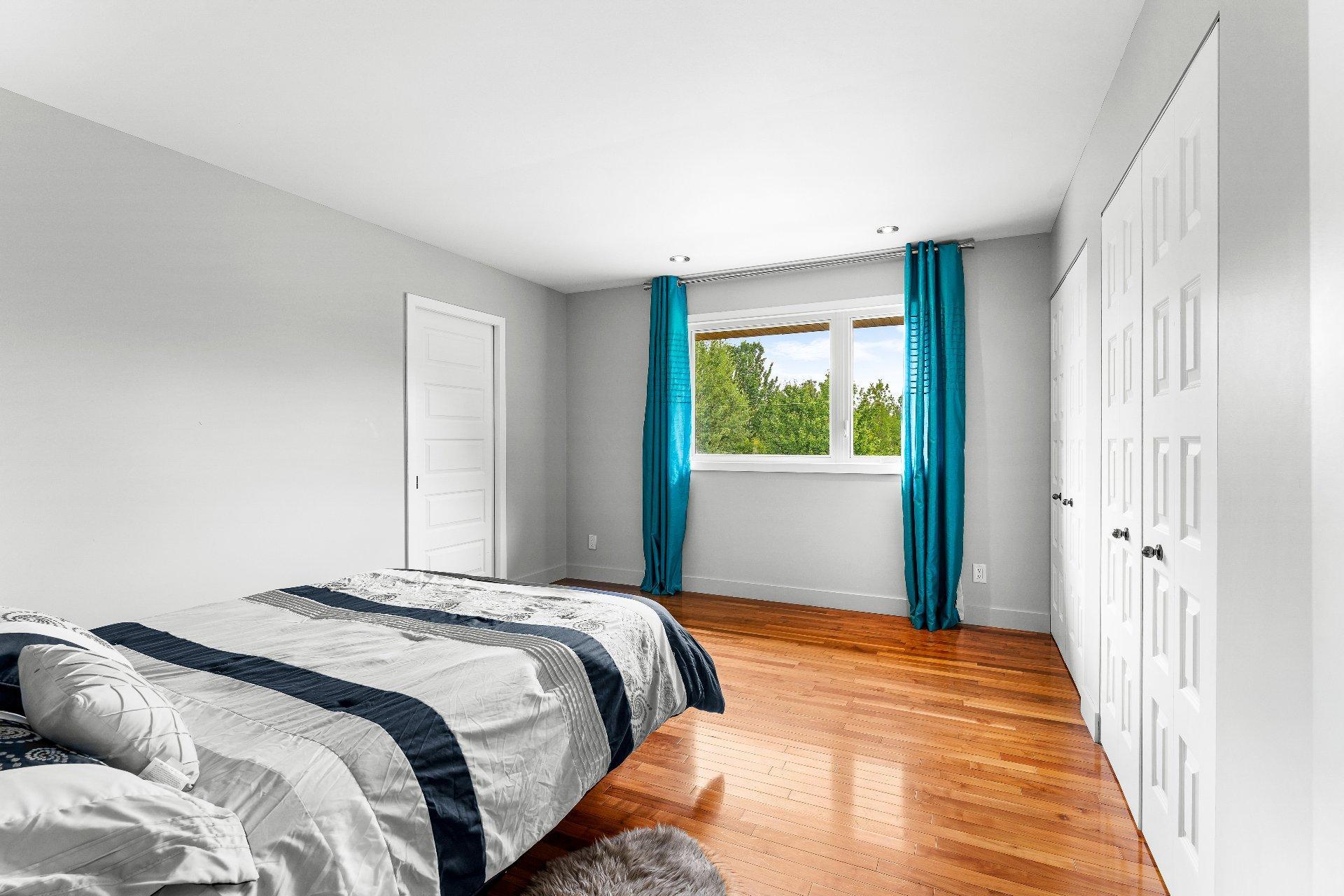 









2330


Rue Anna-Maria-Valls

,
Sherbrooke (Les Nations),




QC
J1N4J2

