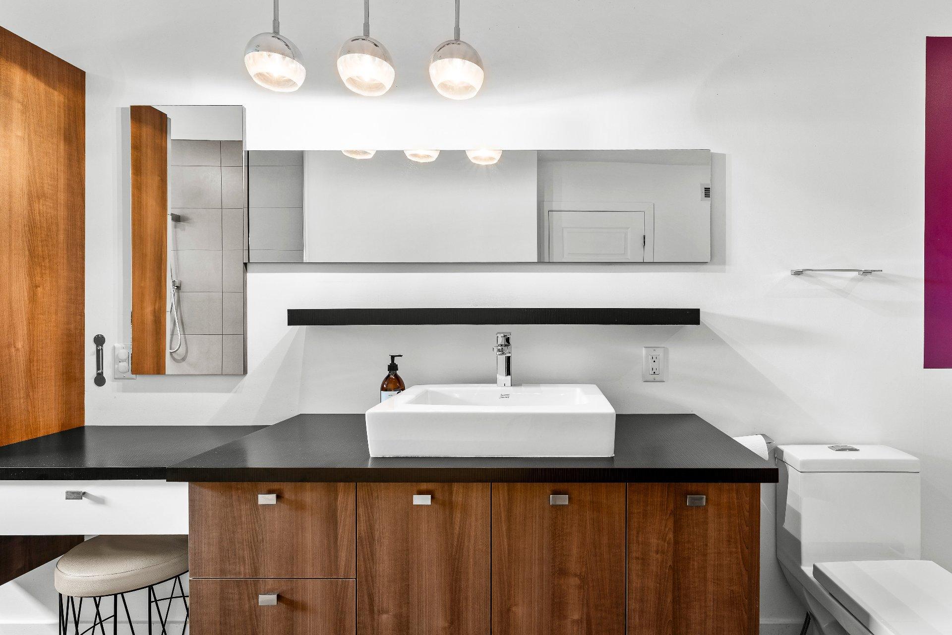 









2330


Rue Anna-Maria-Valls

,
Sherbrooke (Les Nations),




QC
J1N4J2

