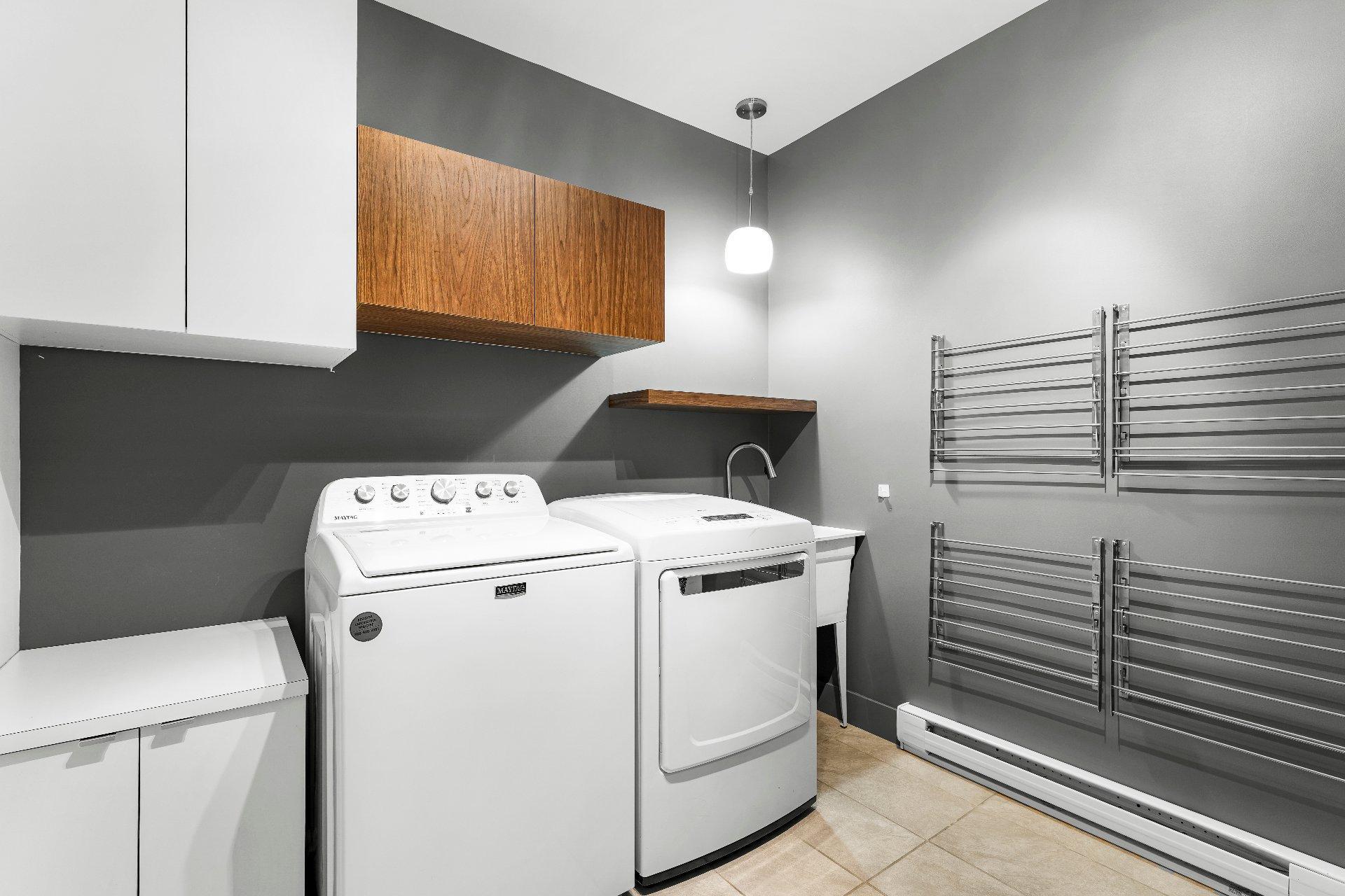 









2330


Rue Anna-Maria-Valls

,
Sherbrooke (Les Nations),




QC
J1N4J2

