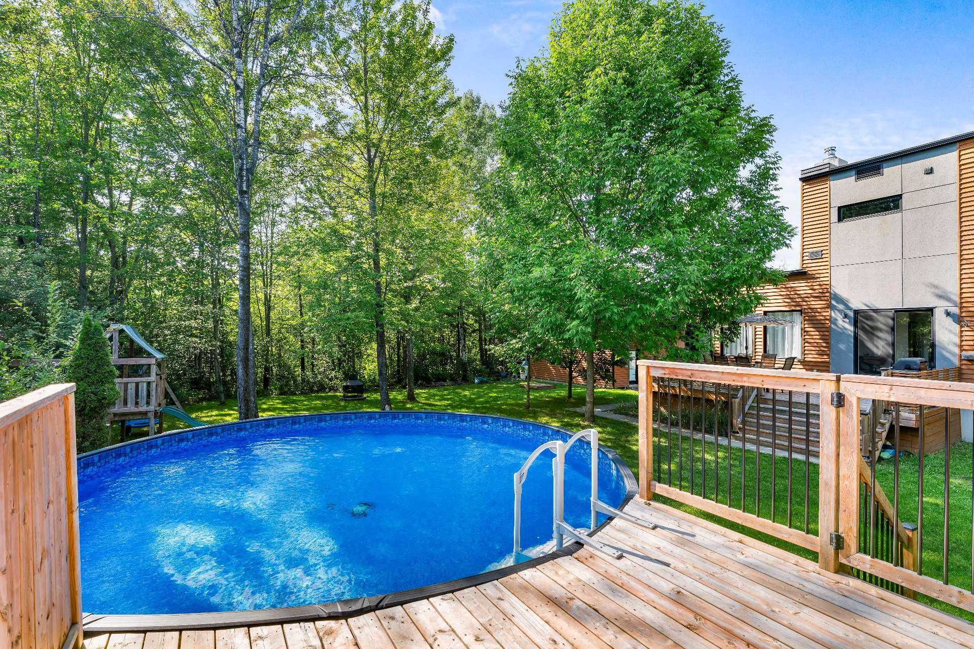 









2330


Rue Anna-Maria-Valls

,
Sherbrooke (Les Nations),




QC
J1N4J2

