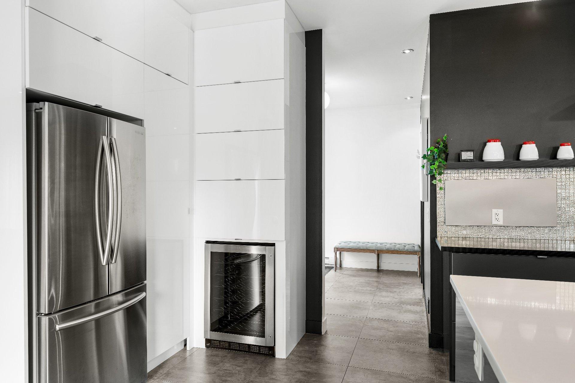 









2330


Rue Anna-Maria-Valls

,
Sherbrooke (Les Nations),




QC
J1N4J2

