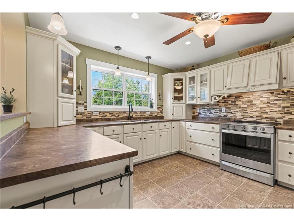 









105


Maplehurst

DR,
Richibucto Road,




NB
E3A 0G5

