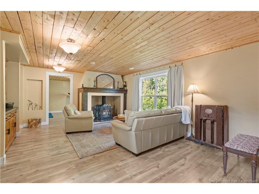 









105


Maplehurst

DR,
Richibucto Road,




NB
E3A 0G5

