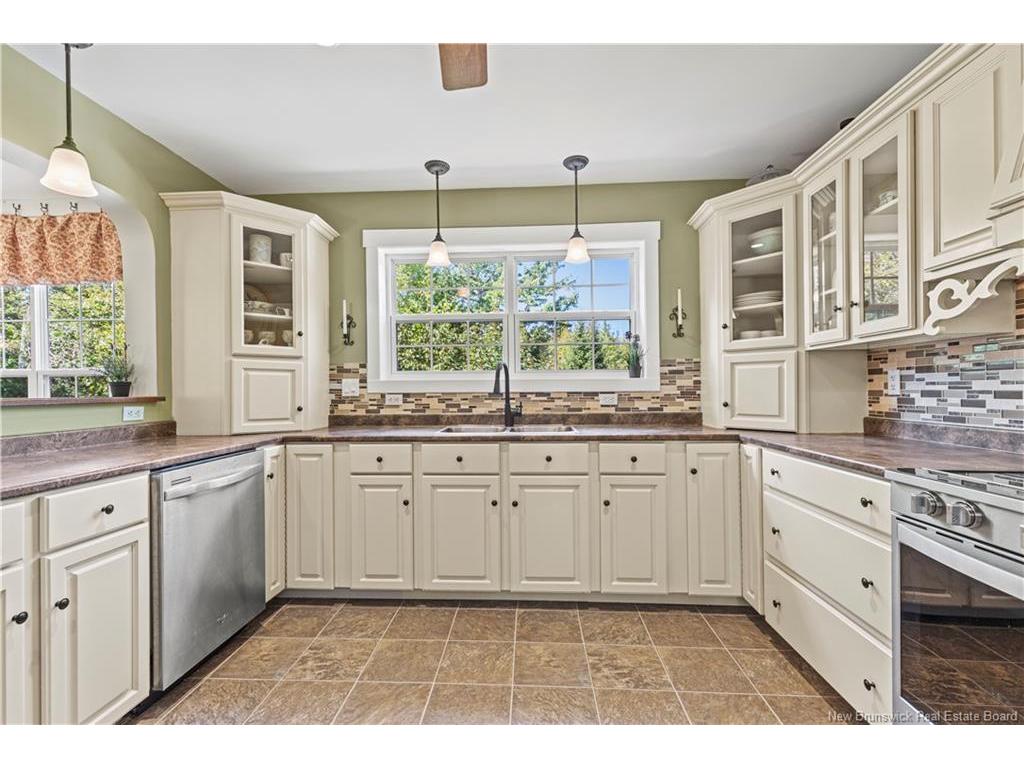 









105


Maplehurst

DR,
Richibucto Road,




NB
E3A 0G5


