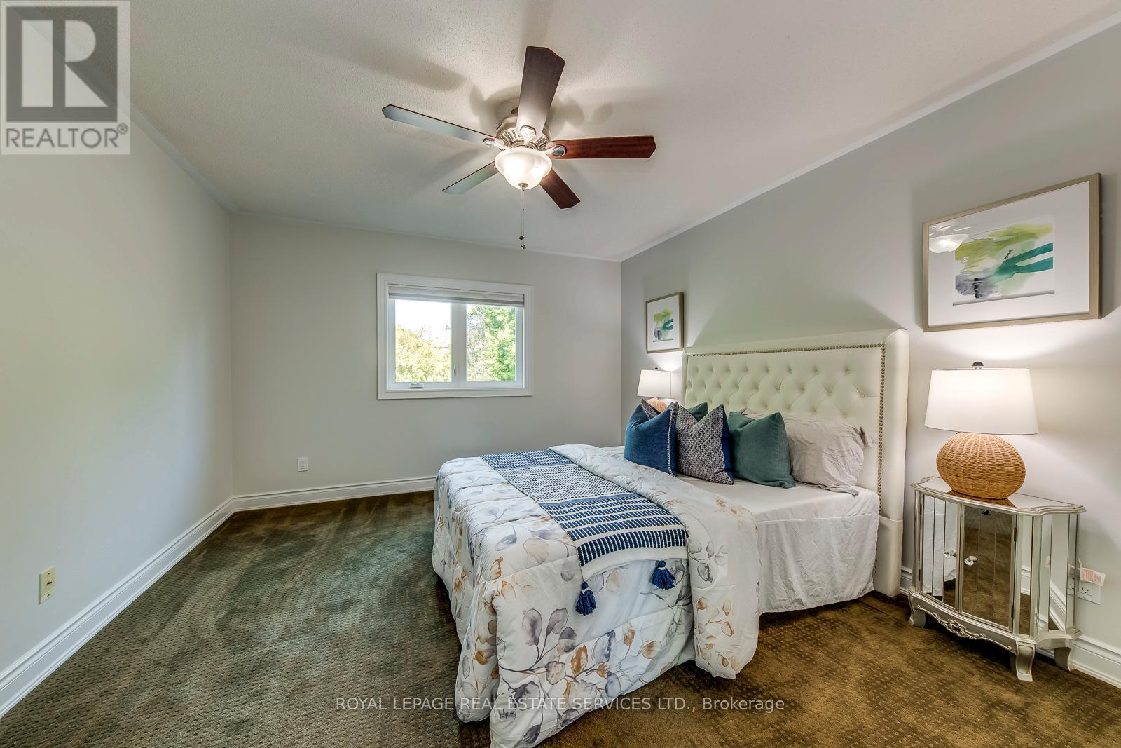 












1366 FIELDCREST LANE

,
Oakville,




Ontario
L6M2W8

