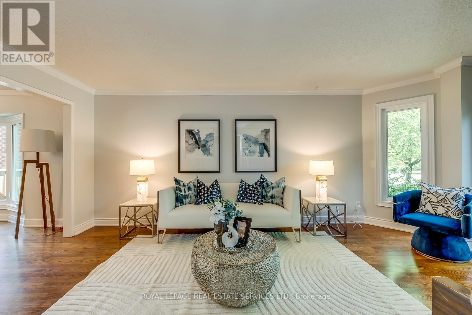 












1366 FIELDCREST LANE

,
Oakville,




Ontario
L6M2W8

