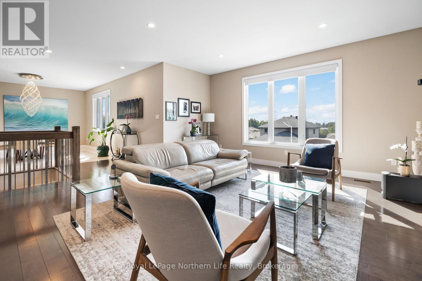 












5 ZEPHYR HEIGHTS

,
North Bay (Airport),




Ontario
P1B8G2

