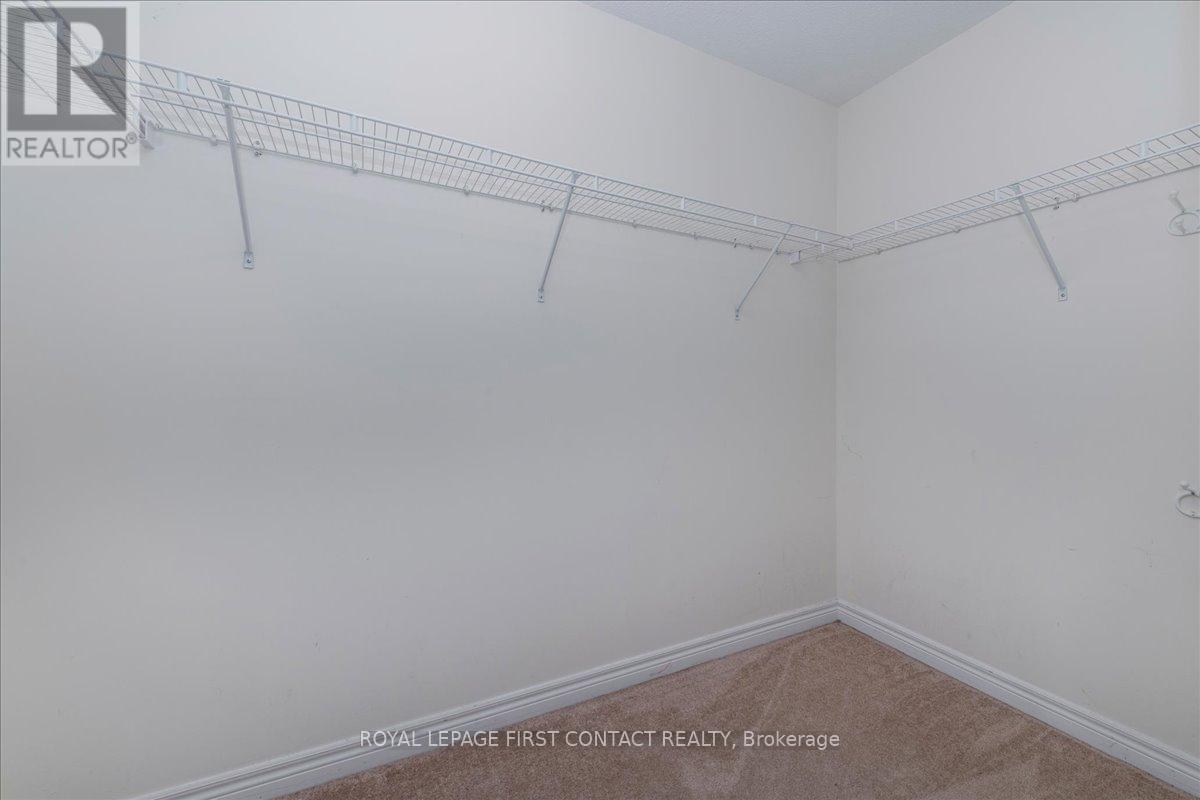 












22 ADMIRAL CRESCENT

,
Essa,




Ontario
L0M1B4

