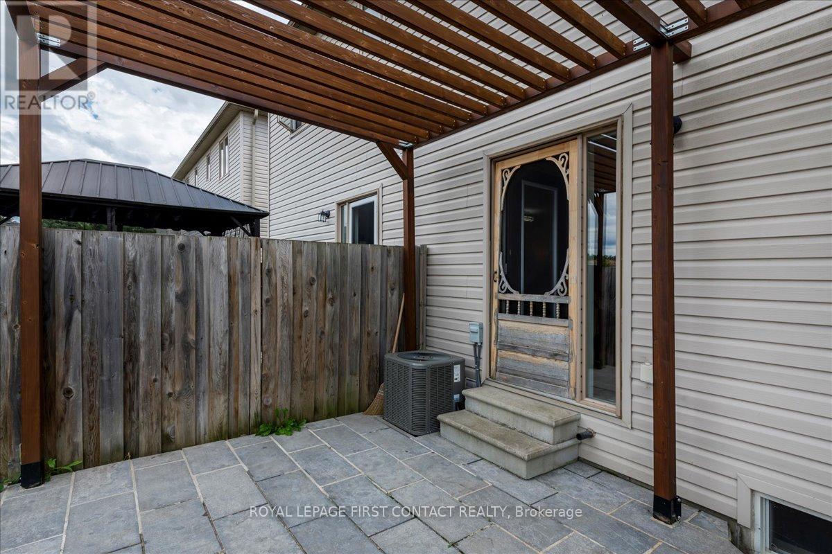 












22 ADMIRAL CRESCENT

,
Essa,




Ontario
L0M1B4

