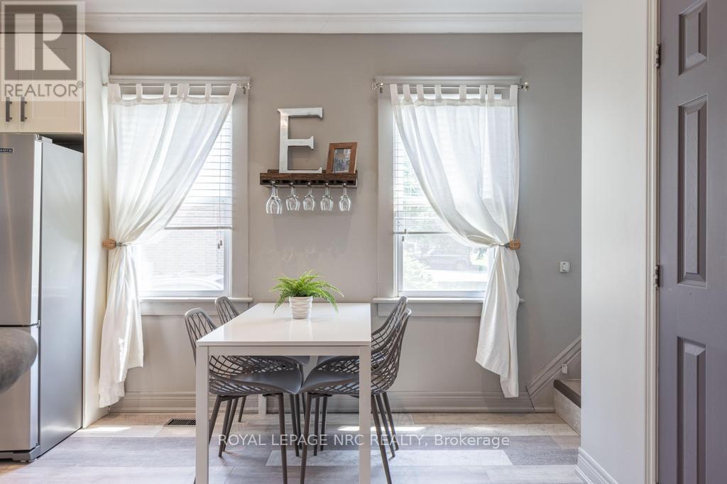 












48 HODGKINS AVENUE

,
Thorold,




Ontario
L2V1M1

