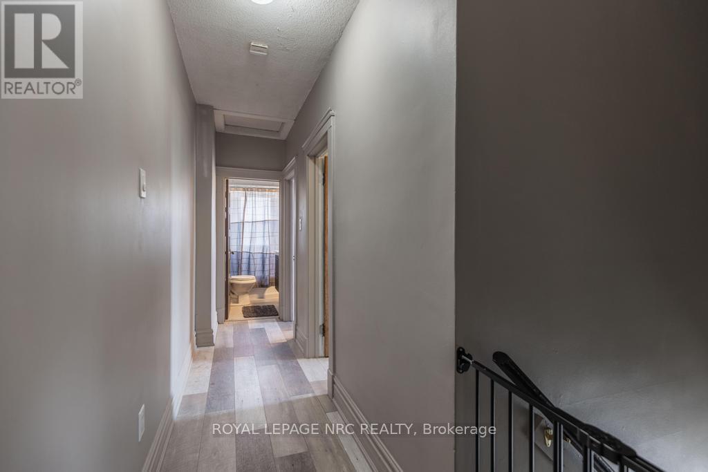 












48 HODGKINS AVENUE

,
Thorold,




Ontario
L2V1M1

