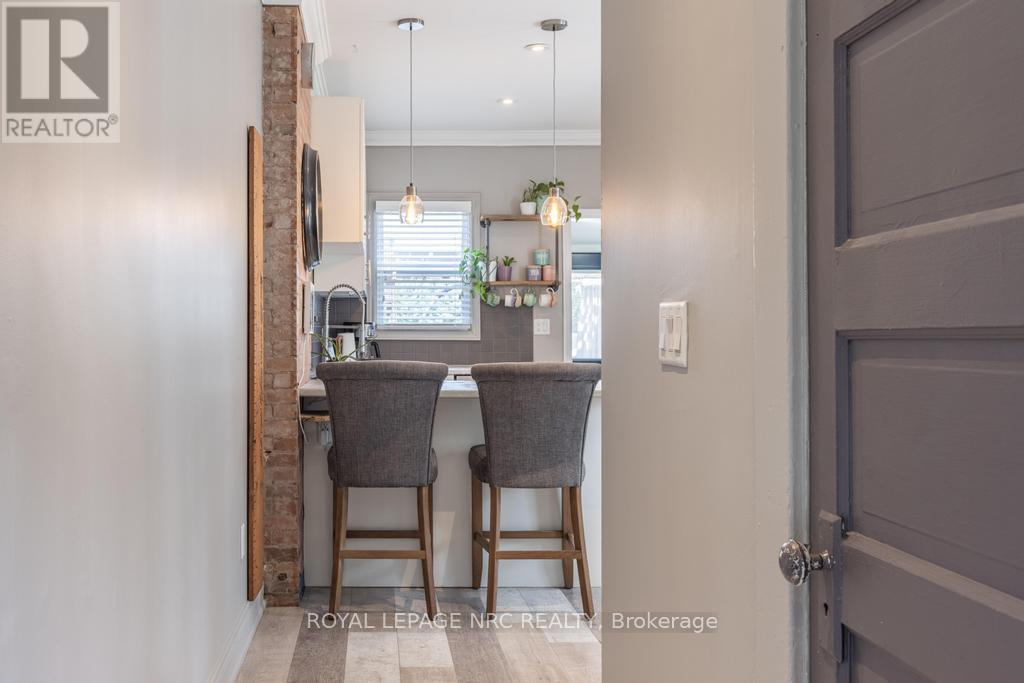 












48 HODGKINS AVENUE

,
Thorold,




Ontario
L2V1M1

