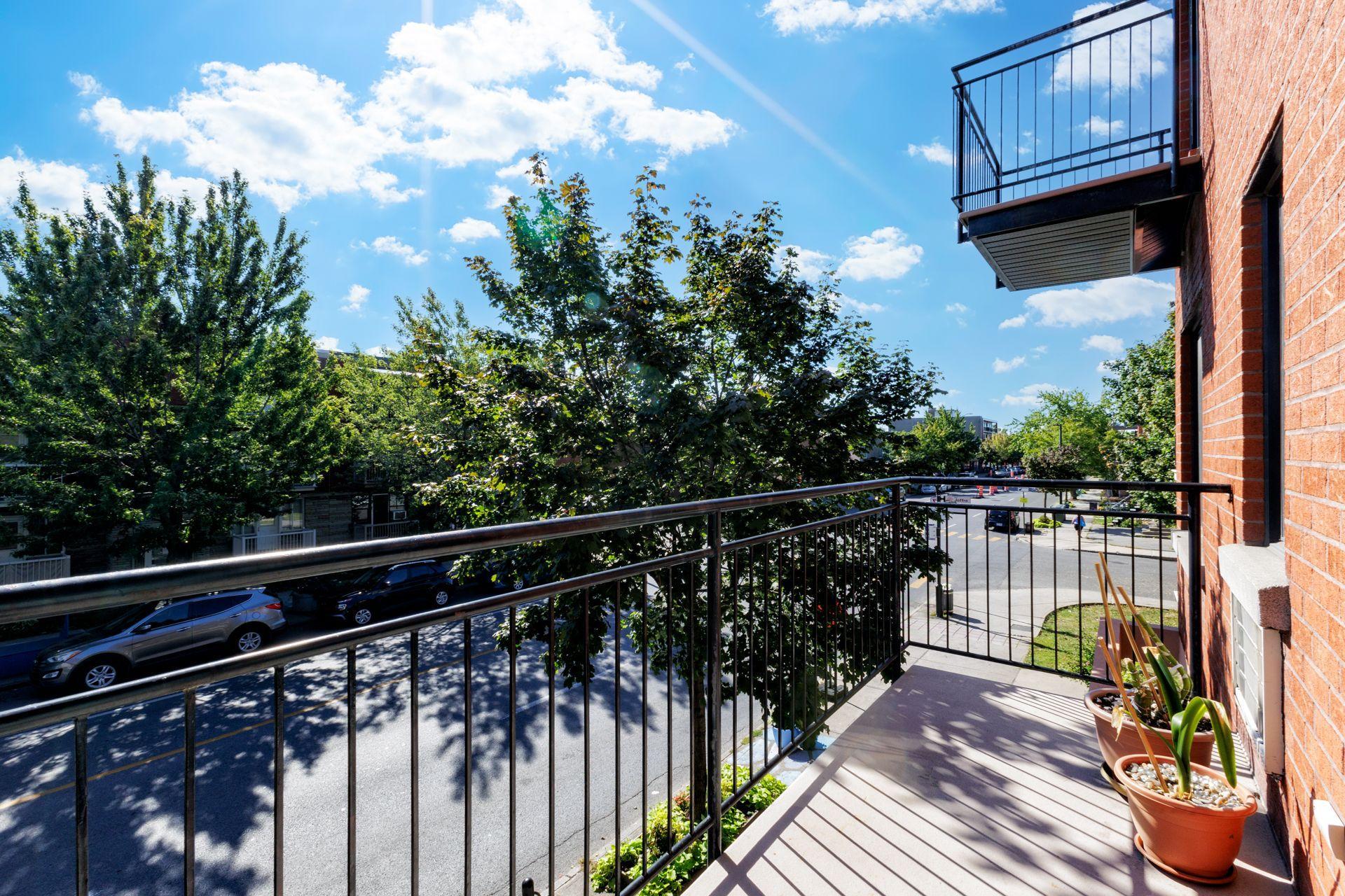 









8831


Rue Hochelaga

, 205,
Montréal (Mercier/Hochelaga-Maisonneuve),




QC
H1L2N3


