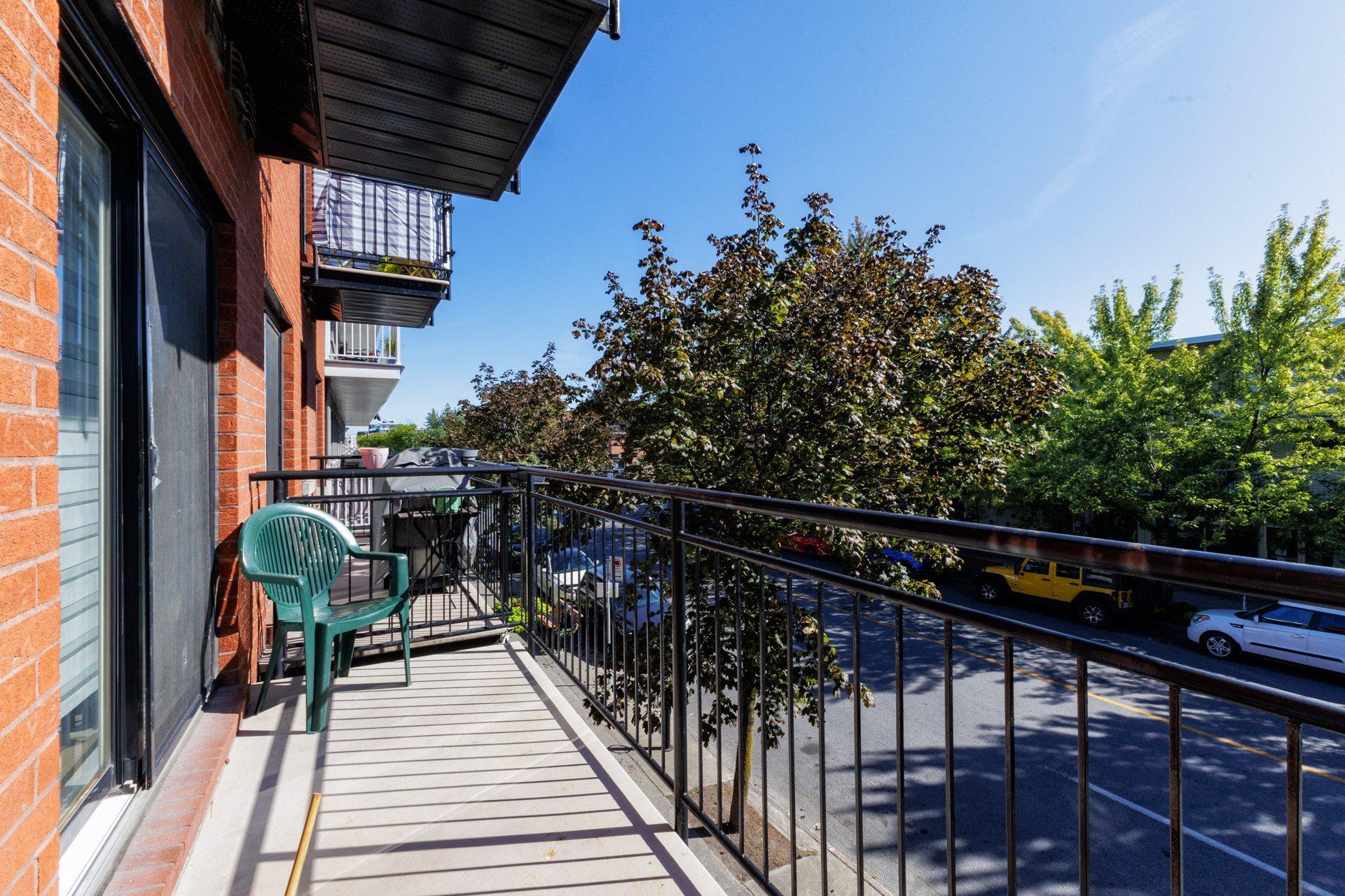









8831


Rue Hochelaga

, 205,
Montréal (Mercier/Hochelaga-Maisonneuve),




QC
H1L2N3

