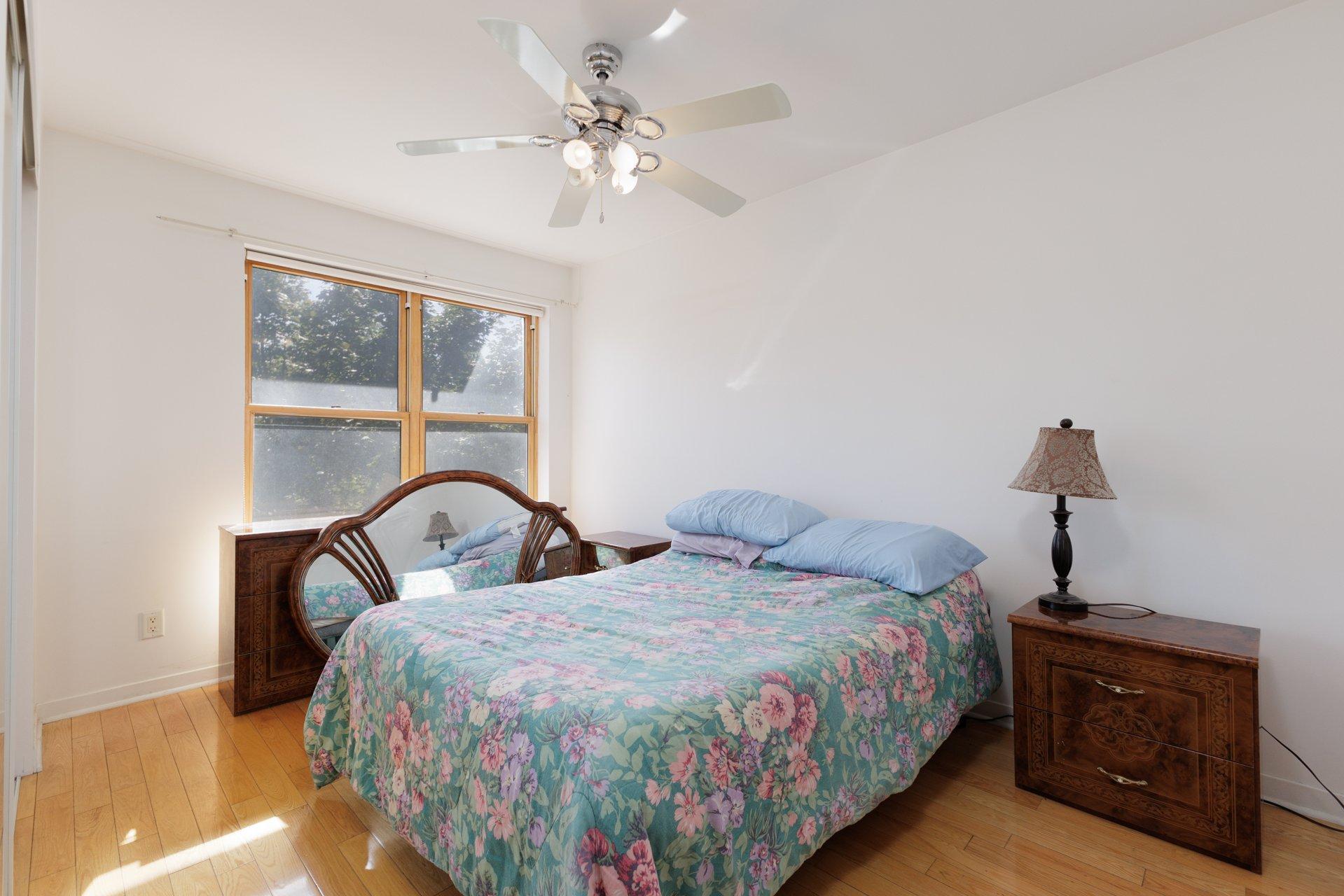 









8831


Rue Hochelaga

, 205,
Montréal (Mercier/Hochelaga-Maisonneuve),




QC
H1L2N3

