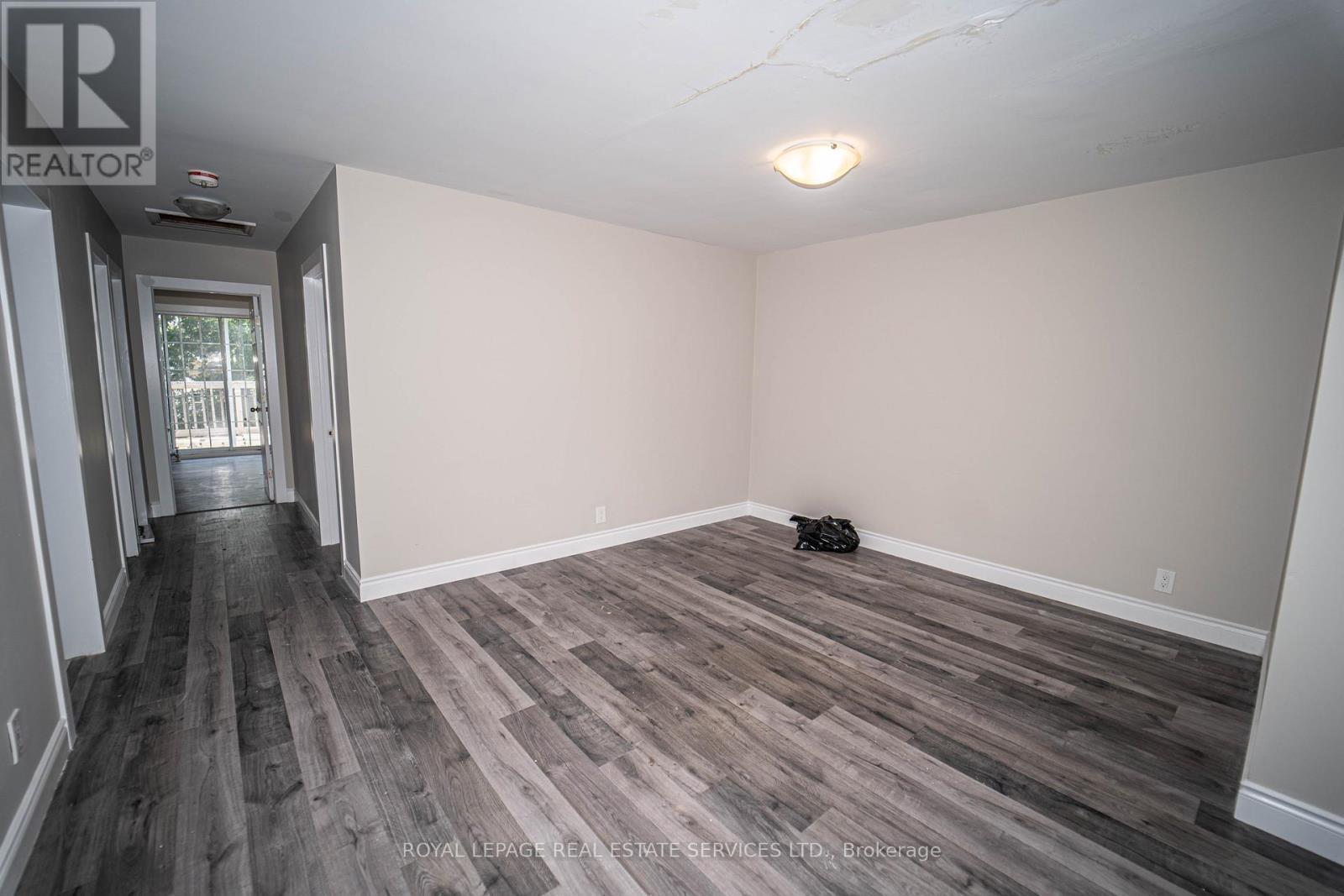 












8 BRUCE STREET

,
St. Catharines,




Ontario
L2R5S6

