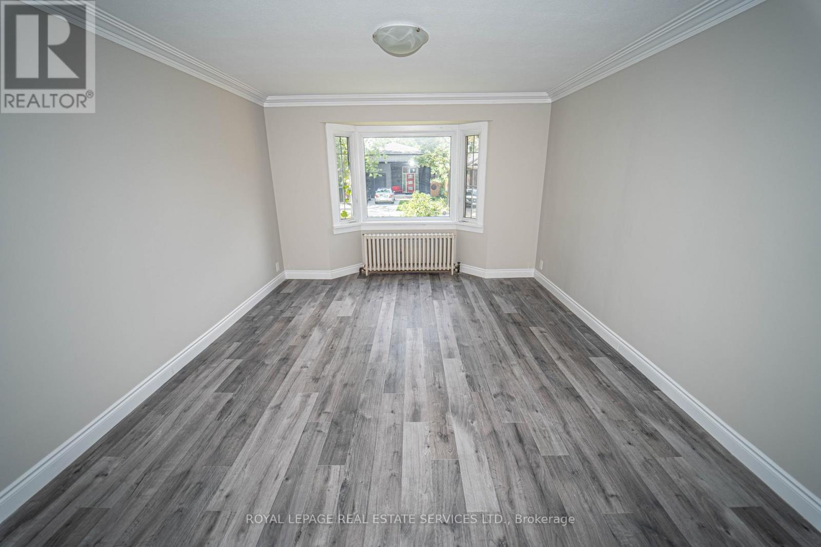 












8 BRUCE STREET

,
St. Catharines,




Ontario
L2R5S6

