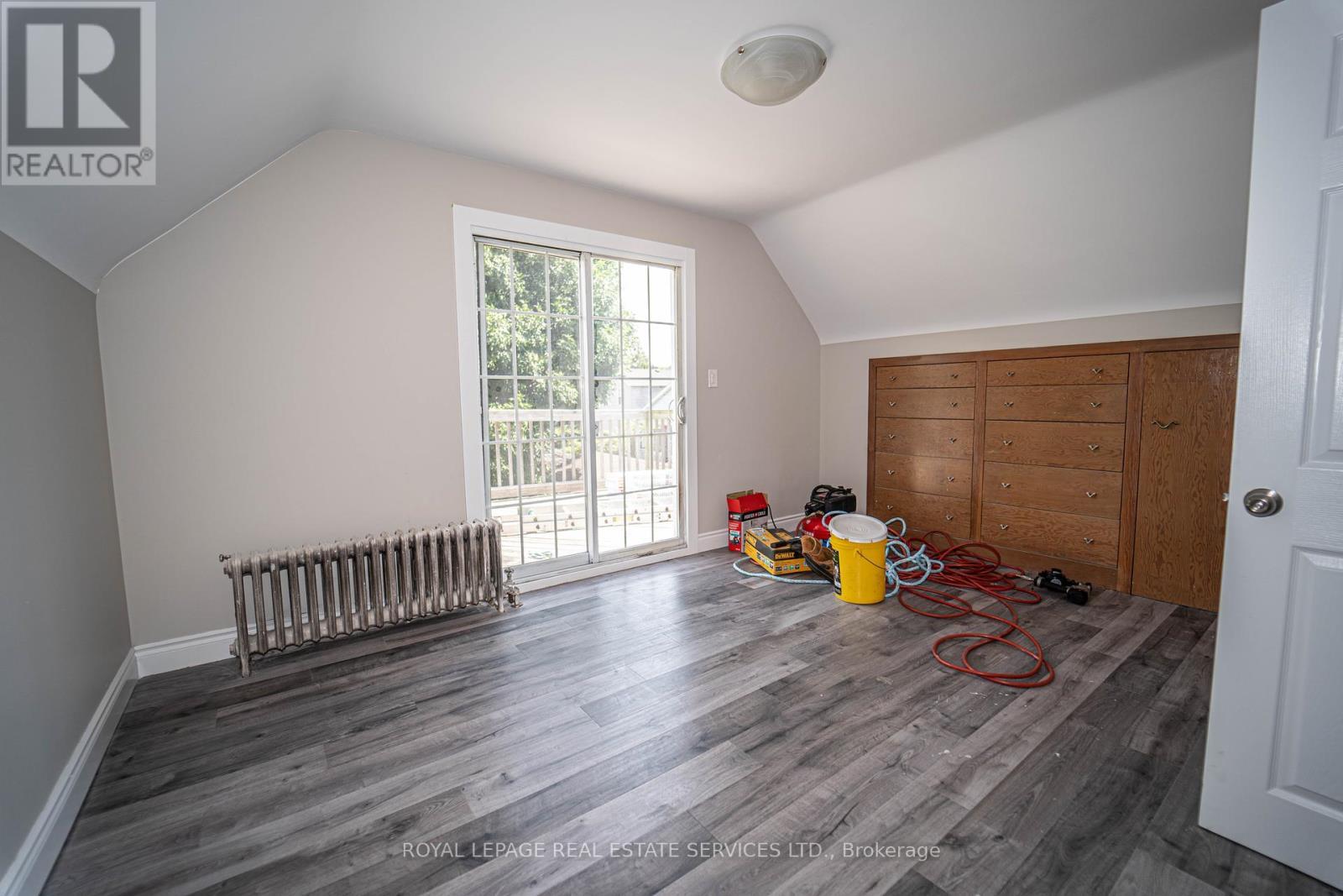 












8 BRUCE STREET

,
St. Catharines,




Ontario
L2R5S6

