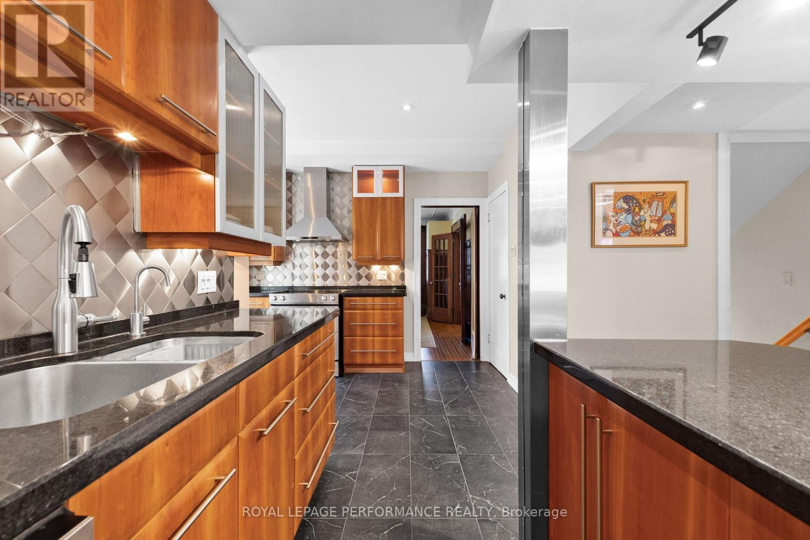 












345 THIRD AVENUE

,
Ottawa,




Ontario
K1S2K4

