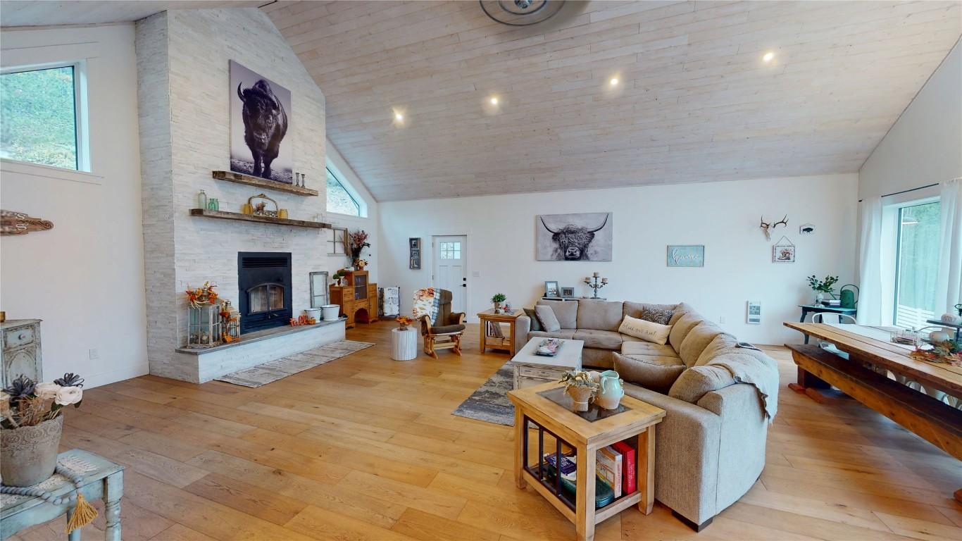 









5553


Hidden Valley

Road,
Cranbrook,




BC
V1C 6Z2

