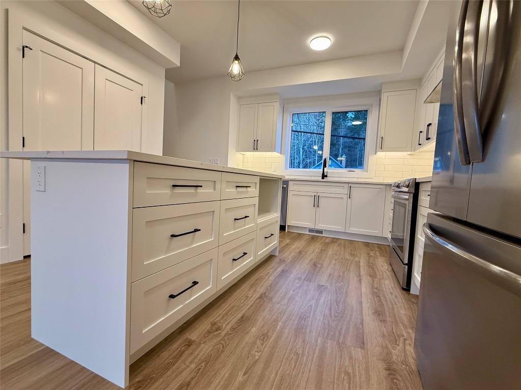 









70


Boundary

Street, 204,
Kimberley,




BC
V1A 2H4

