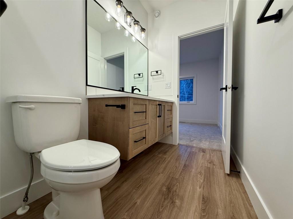 









70


Boundary

Street, 204,
Kimberley,




BC
V1A 2H4

