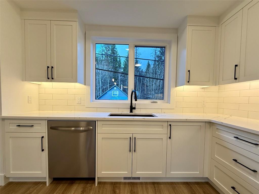 









70


Boundary

Street, 204,
Kimberley,




BC
V1A 2H4

