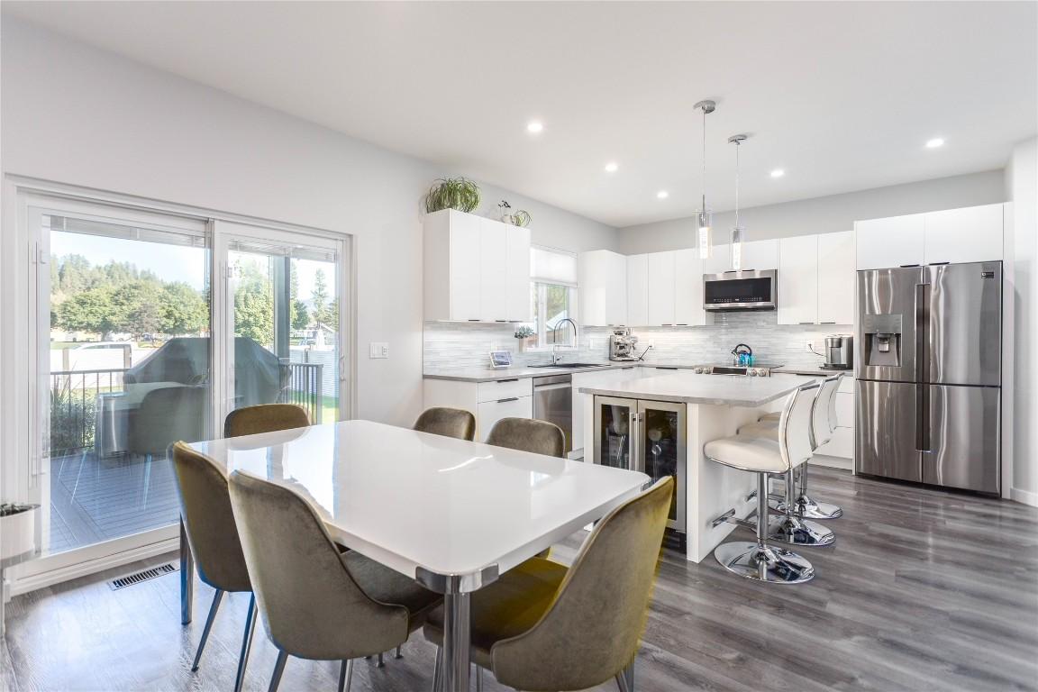 









2253


Shuswap

Avenue,
Lumby,




BC
V0E 2G0

