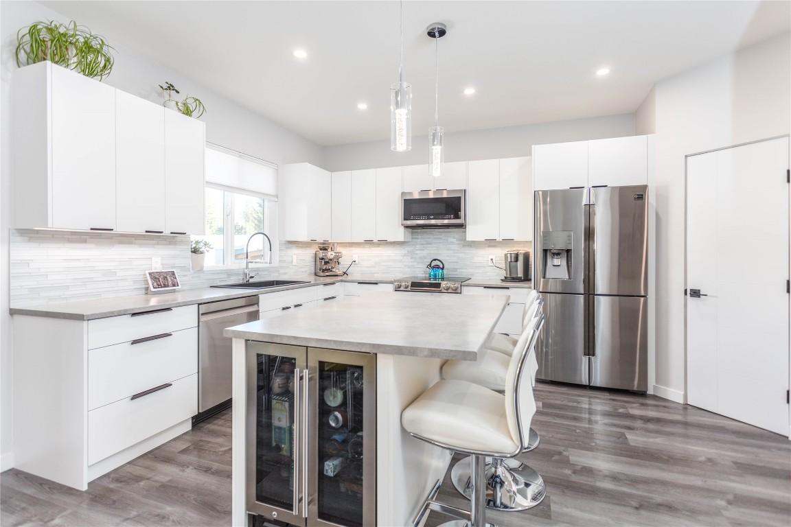 









2253


Shuswap

Avenue,
Lumby,




BC
V0E 2G0

