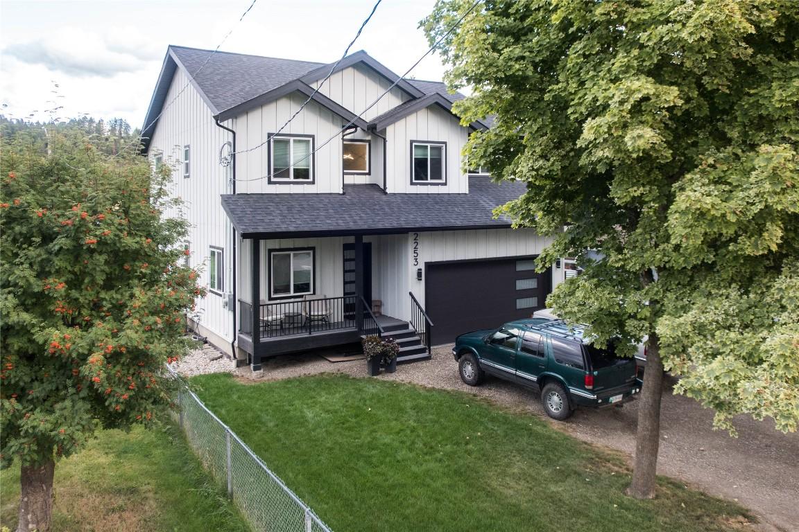 









2253


Shuswap

Avenue,
Lumby,




BC
V0E 2G0

